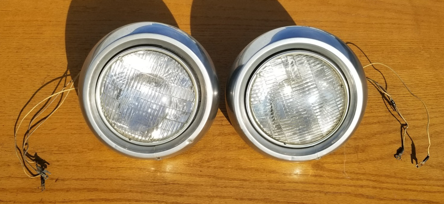 Headlight Buckets & Rings 1953-54 Pontiac Chieftain Silver Streak 1954 53