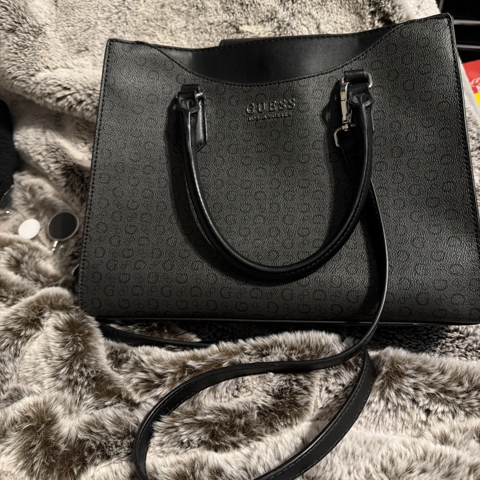 GUESS Los Angeles Hand Bag Purse HENSLEY SE888306 All Black
