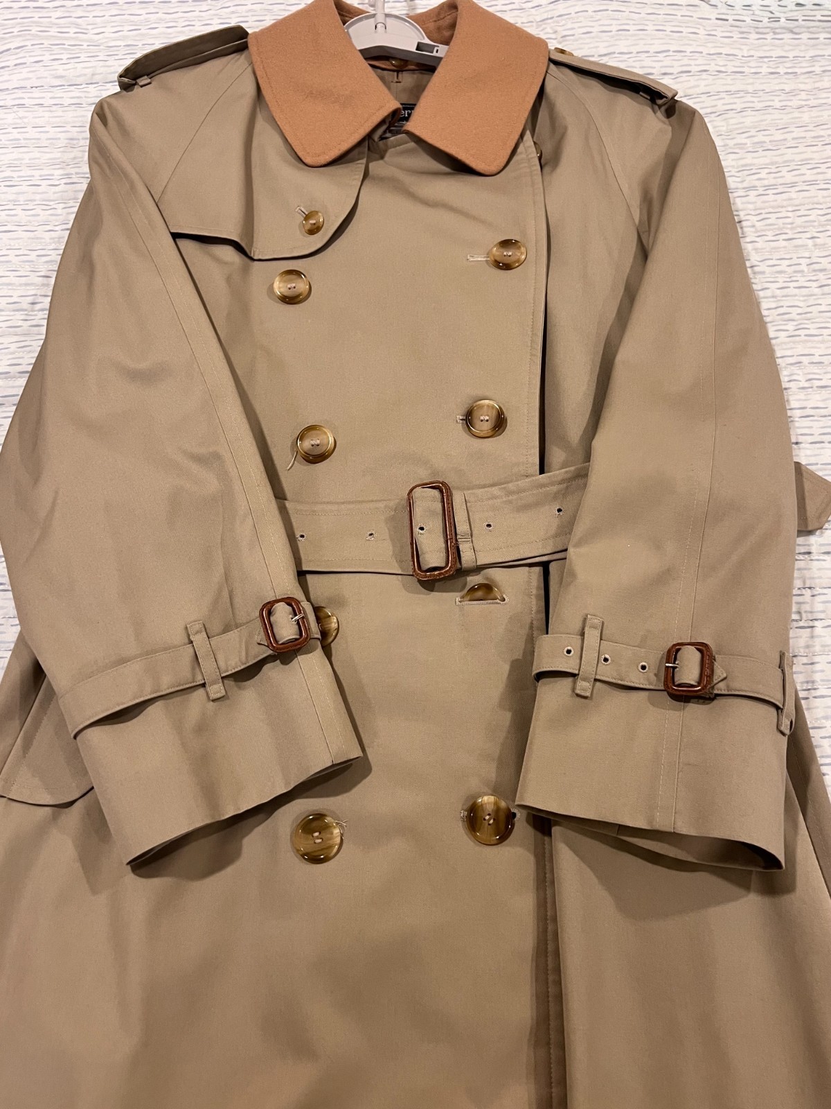 Vintage Burberrys Mens 40R Trench Coat Beige Belted Removable Liner Check