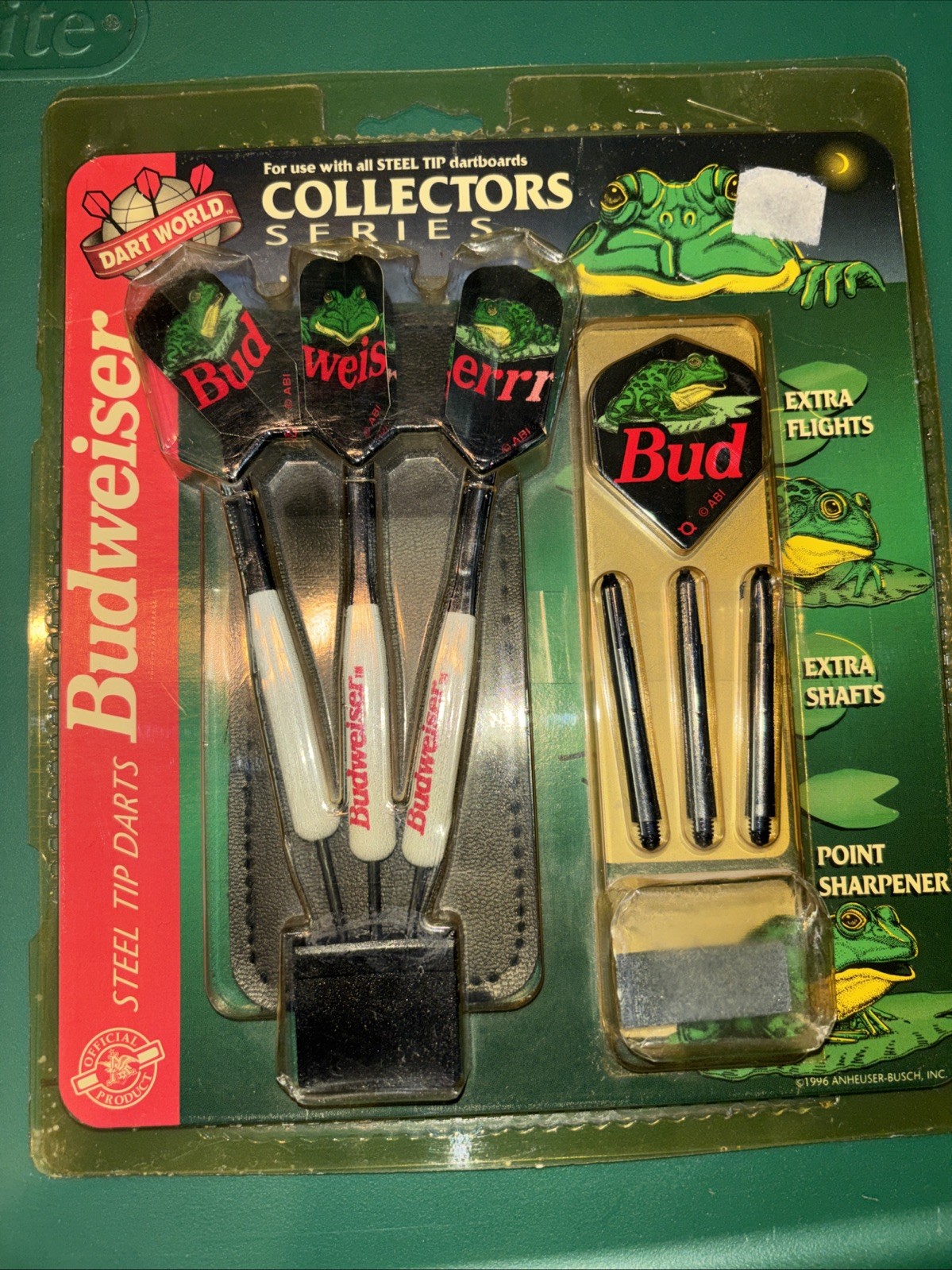COLLECTORS SERIES BUDWEISER FROGS Steel TIP DARTS, Vintage 1996 New