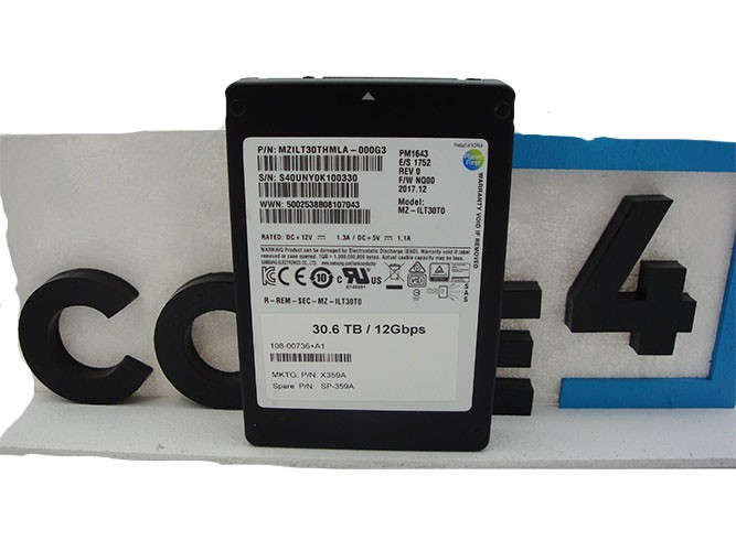 NETAPP MZ-ILT30TB 30.72TB SAMSUNG PM1643a SAS 12GBPS 2.5in SSD
