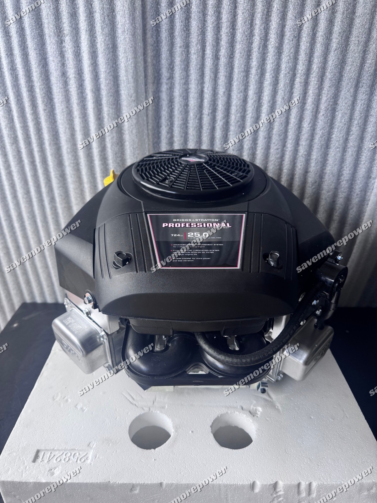 Briggs & Stratton 44S977-0033-G1 Vertical Engine, Replaces 44S877-0001-G1 Briggs & Stratton 44S977-0033-G1 Vertical Engine, Replaces 44S877-0001-G1