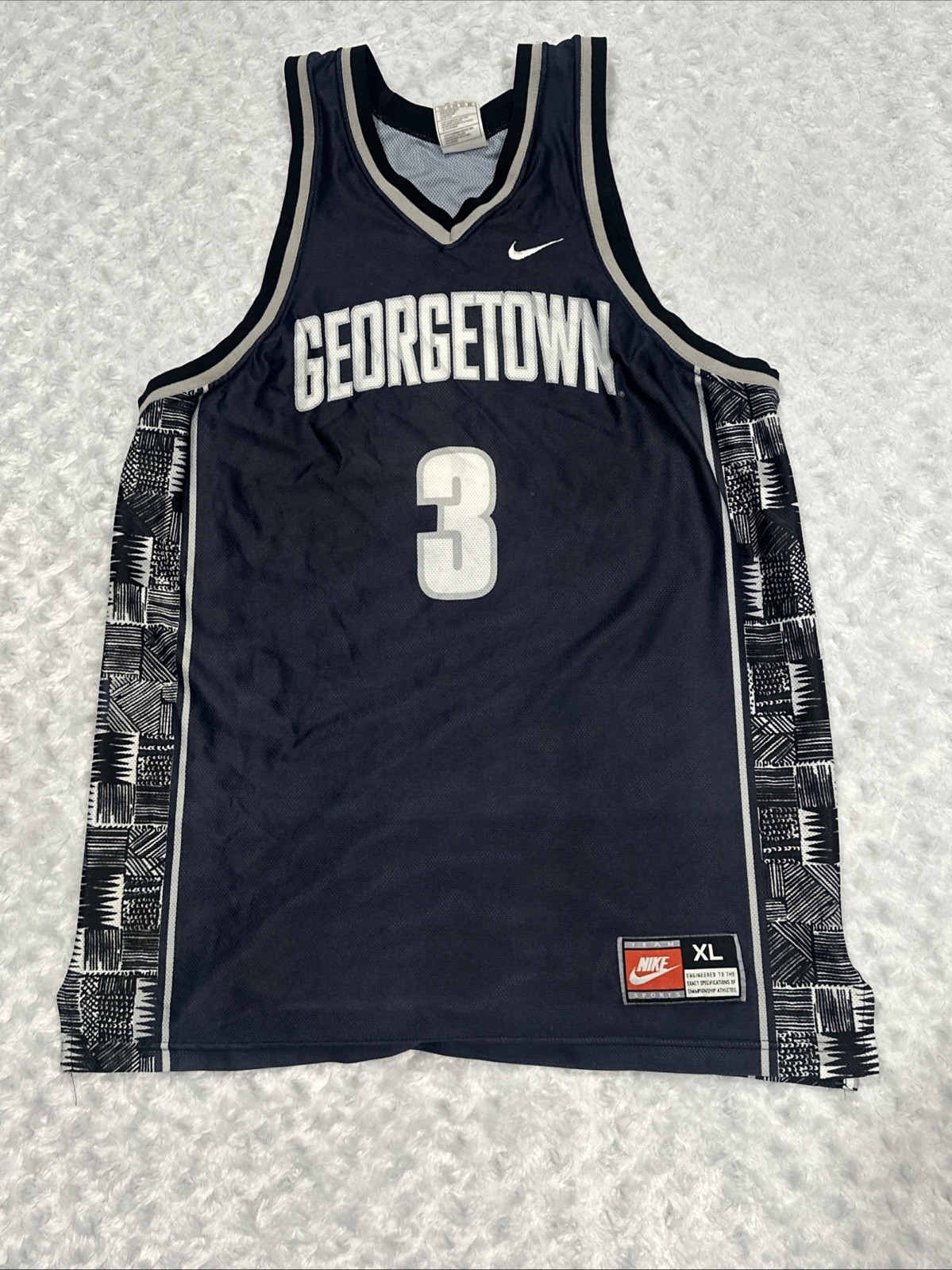 vintage nike georgetown Allen Iverson The Answer Jersey No.3 Size Xl vintage nike georgetown Allen Iverson The Answer Jersey No.3 Size Xl