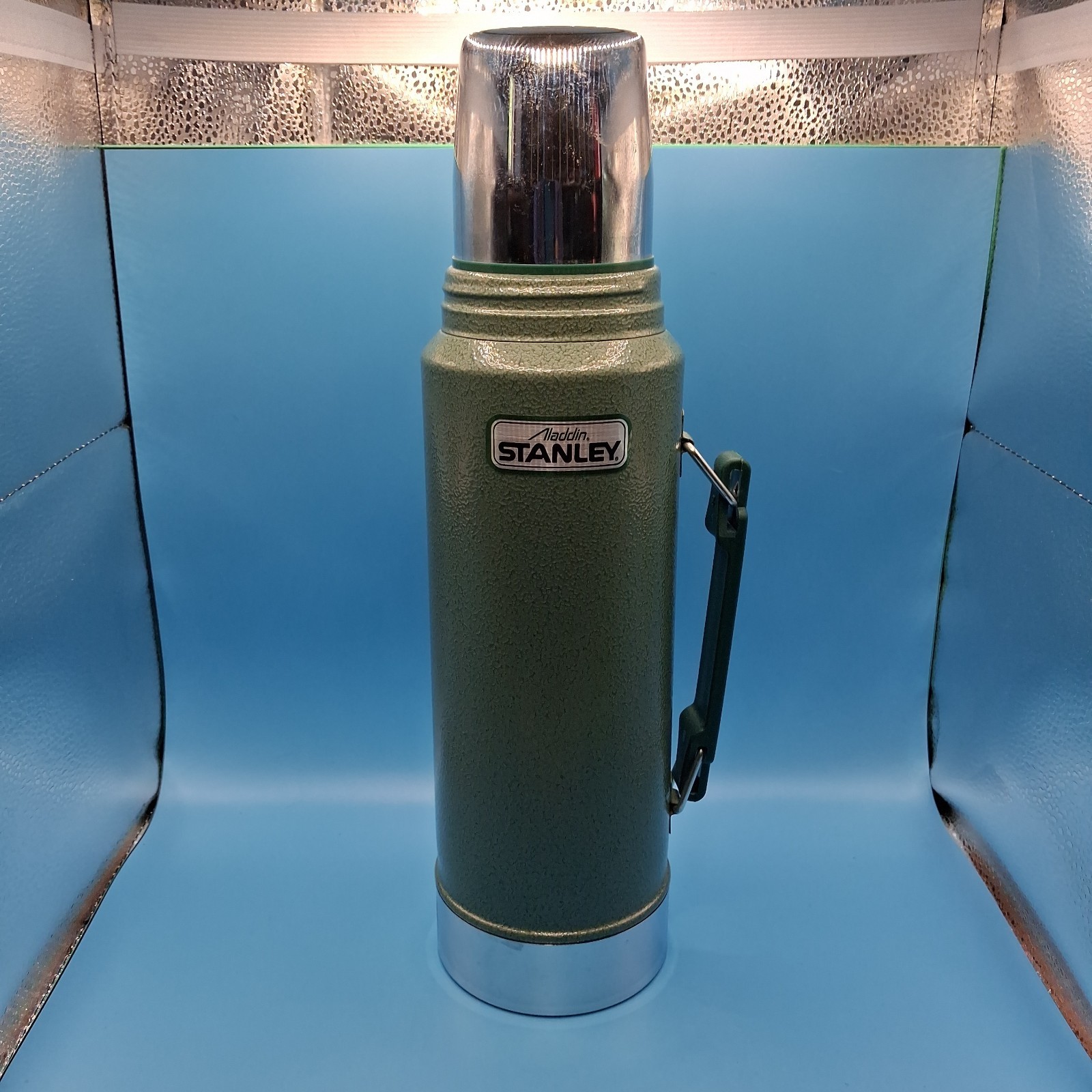 Vintage Aladdin Stanley Green Vacuum Bottle Thermos A-944DH Quart Made in USA Vintage Aladdin Stanley Green Vacuum Bottle Thermos A-944DH Quart Made in USA