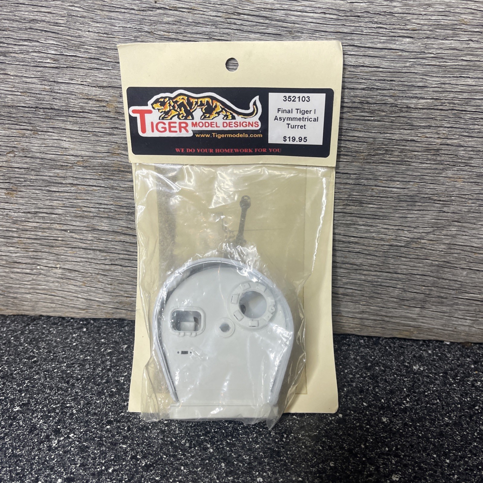 Tiger Model Design Tiger I Asymmetrical Turret 1 1:35 Resin Detail #352103
