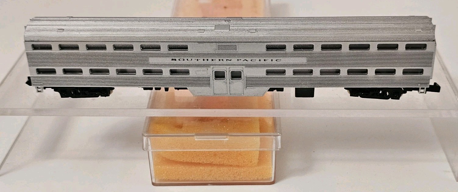 Con Cor N Scale Southern Pacific 85\' Bi-Level Corrugated Commuter Coach