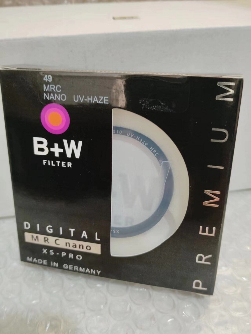 B+W 49_82mm Ultra Thin UV Filter XS PRO MRC Nano HAZE Protective BW Camera Lens B+W 49_82mm Ultra Thin UV Filter XS PRO MRC Nano HAZE Protective BW Camera Lens