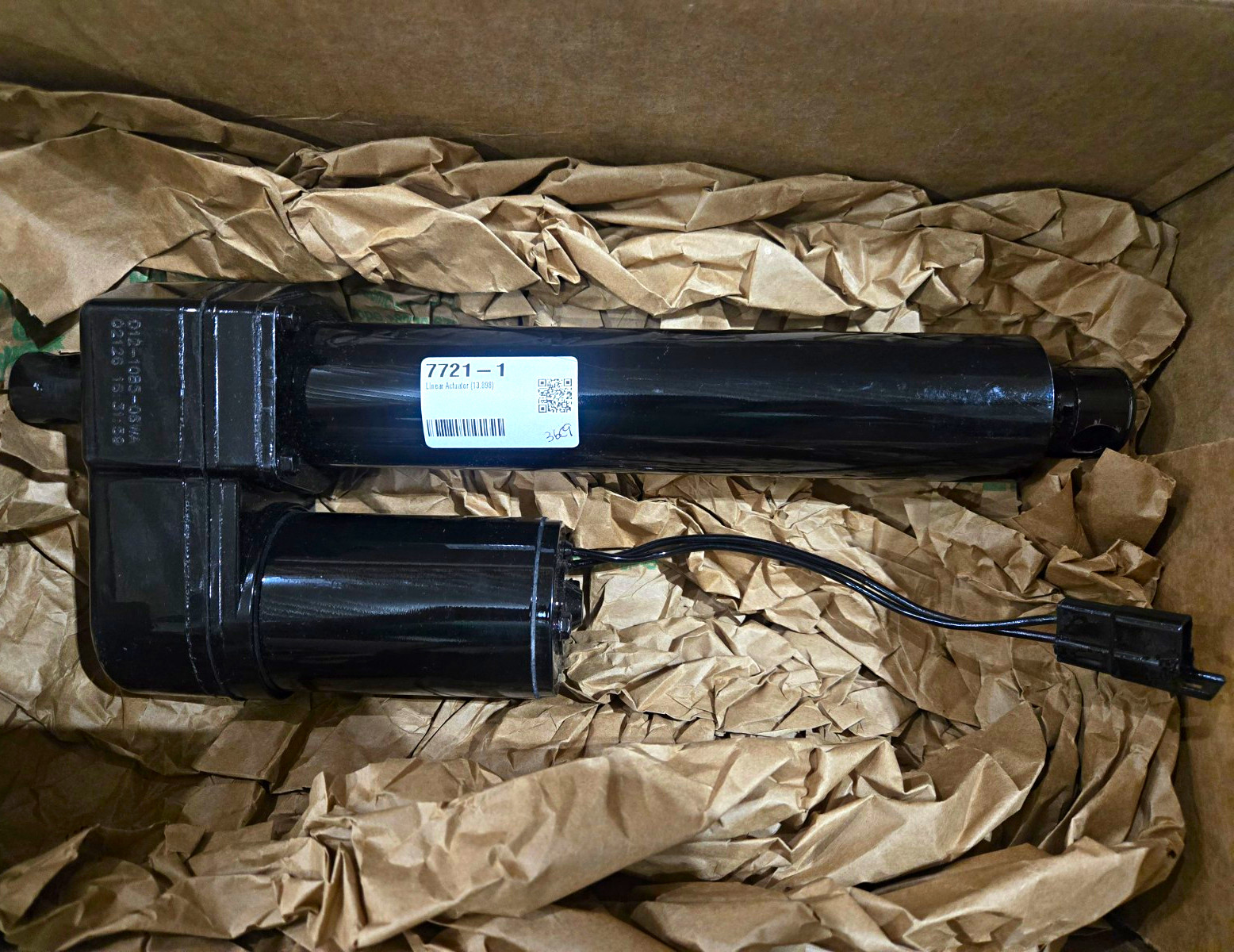 Genuine Walker Linear Actuator 7721-1 (13.898) (Hopper Lift) Genuine Walker Linear Actuator 7721-1 (13.898) (Hopper Lift)