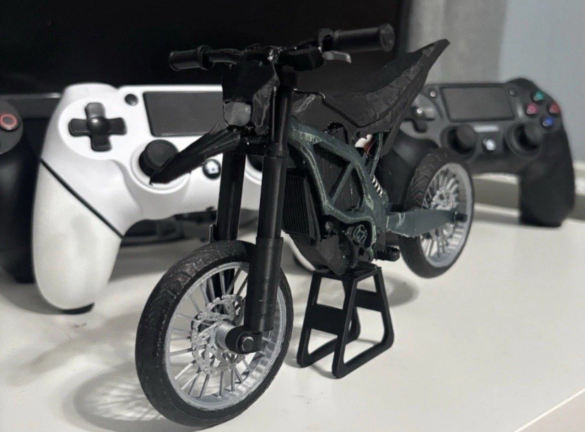 Mini full suspension surron ultra bee model Mini full suspension surron ultra bee model