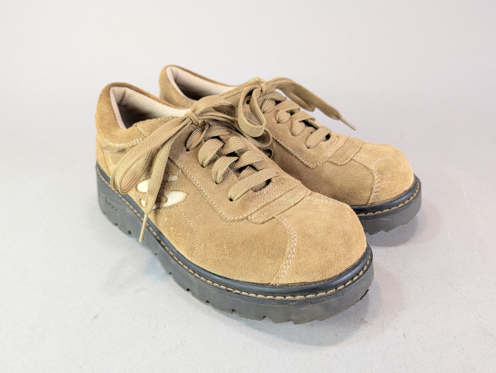 Vintage Skechers Chunky Platform Beige Leather Womens 8.5 Shoes Retro Y2K