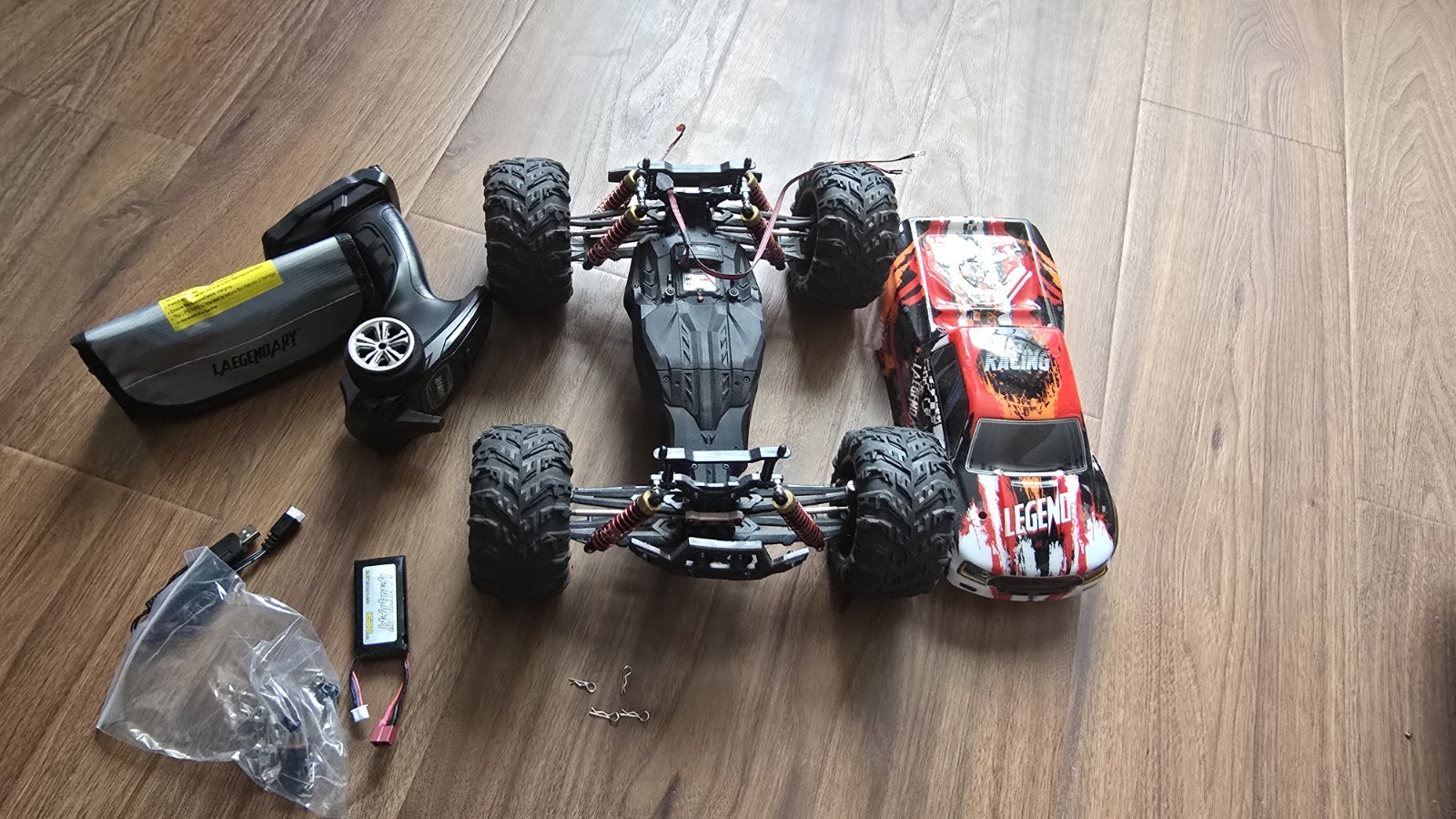 LAEGENDARY Legend 4x4 off-road RC Car 2 Batteries, Controller, Parts RC Truck