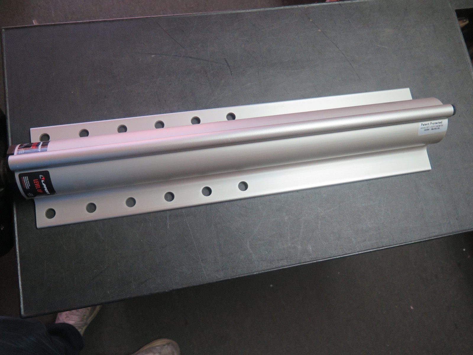 LIPPERT COMP 433467 Leveling Jack Lh Lg Cyl 2.50 - 14K (16C2) LIPPERT COMP 433467 Leveling Jack Lh Lg Cyl 2.50 - 14K (16C2)