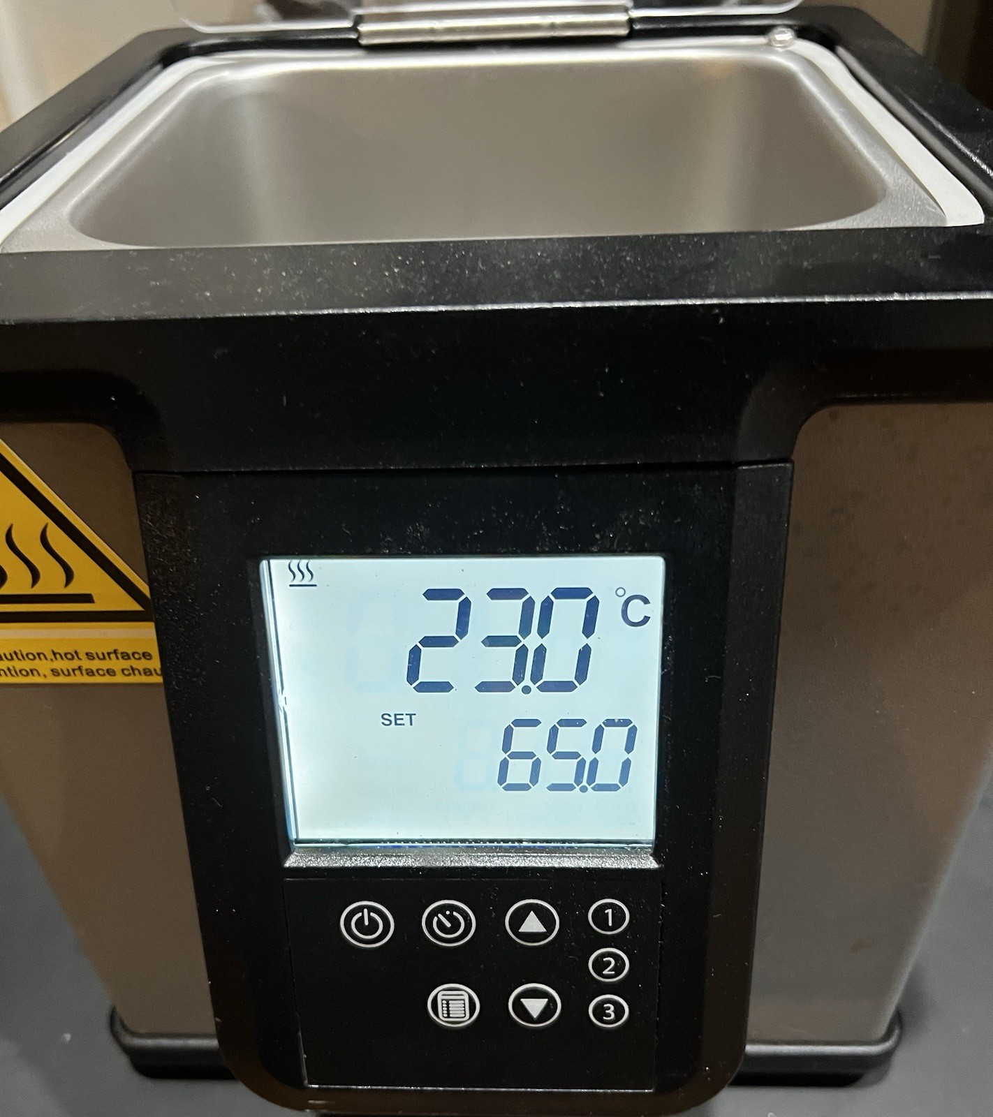 Lightly used VWR dry bath WB02