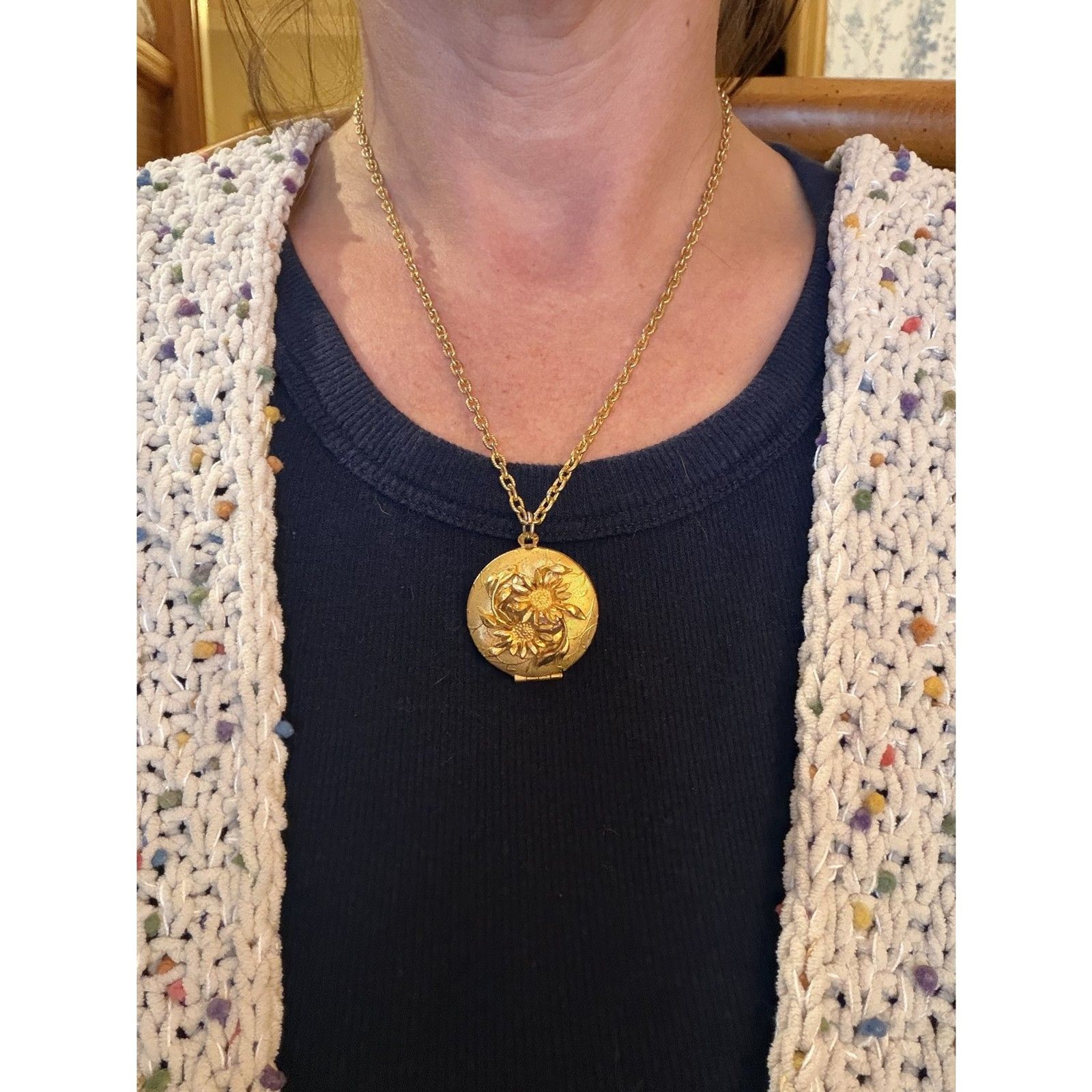 Vintage 1970s Victorian Revival Gold Tone Repoussé Floral Round Locket Necklace