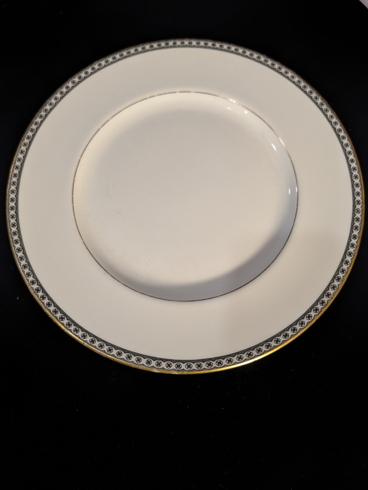 Wedgwood Ulander Black Dinner Plate