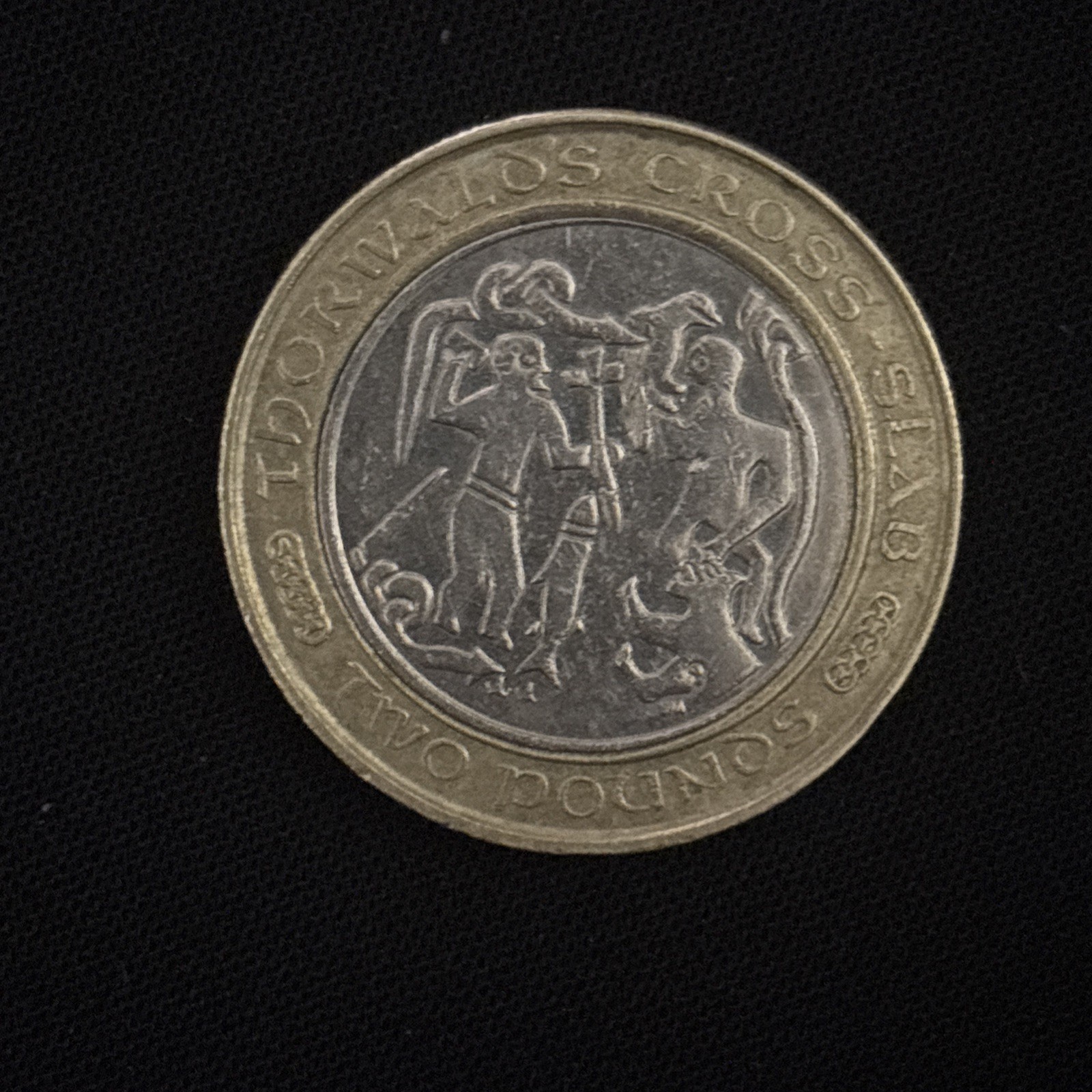 2002 ISLE OF MAN £2 TWO POUND COIN: THORWALD\'S CROSS-SLAB