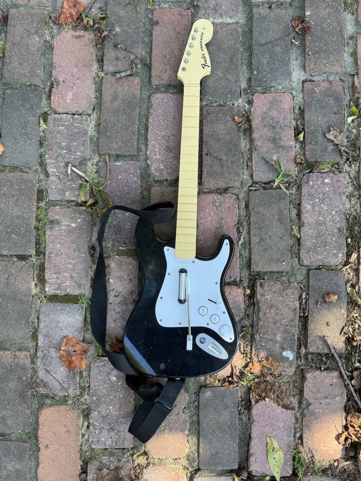 PS3 Harmonix Fender Stratocaster Guitar Hero Rock Band Wireless 822151 No Dongle PS3 Harmonix Fender Stratocaster Guitar Hero Rock Band Wireless 822151 No Dongle