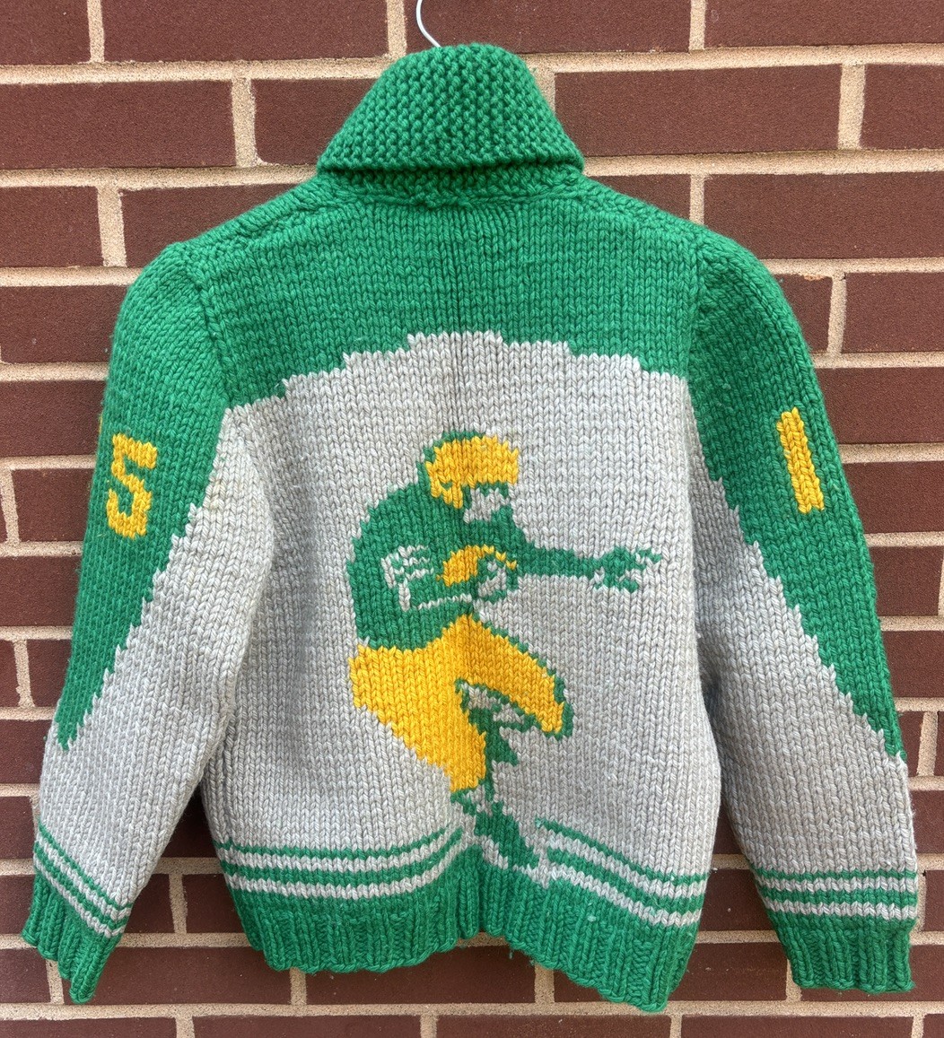 True Vintage 1960s Cowichan Wool HandKnit Full Zip Sweater Football Medium
