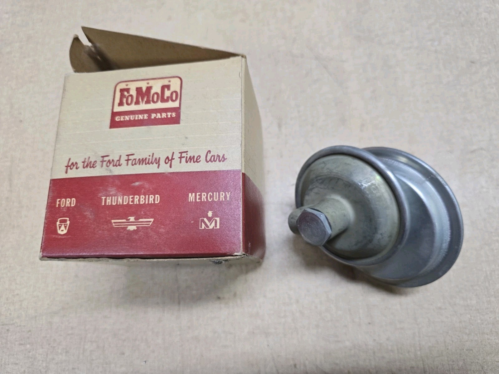NOS OEM 1956 Ford Lincoln Mercury 292 312 V8 4 BBL TBIRD CROWN VIC FAIRLANE DIST NOS OEM 1956 Ford Lincoln Mercury 292 312 V8 4 BBL TBIRD CROWN VIC FAIRLANE DIST