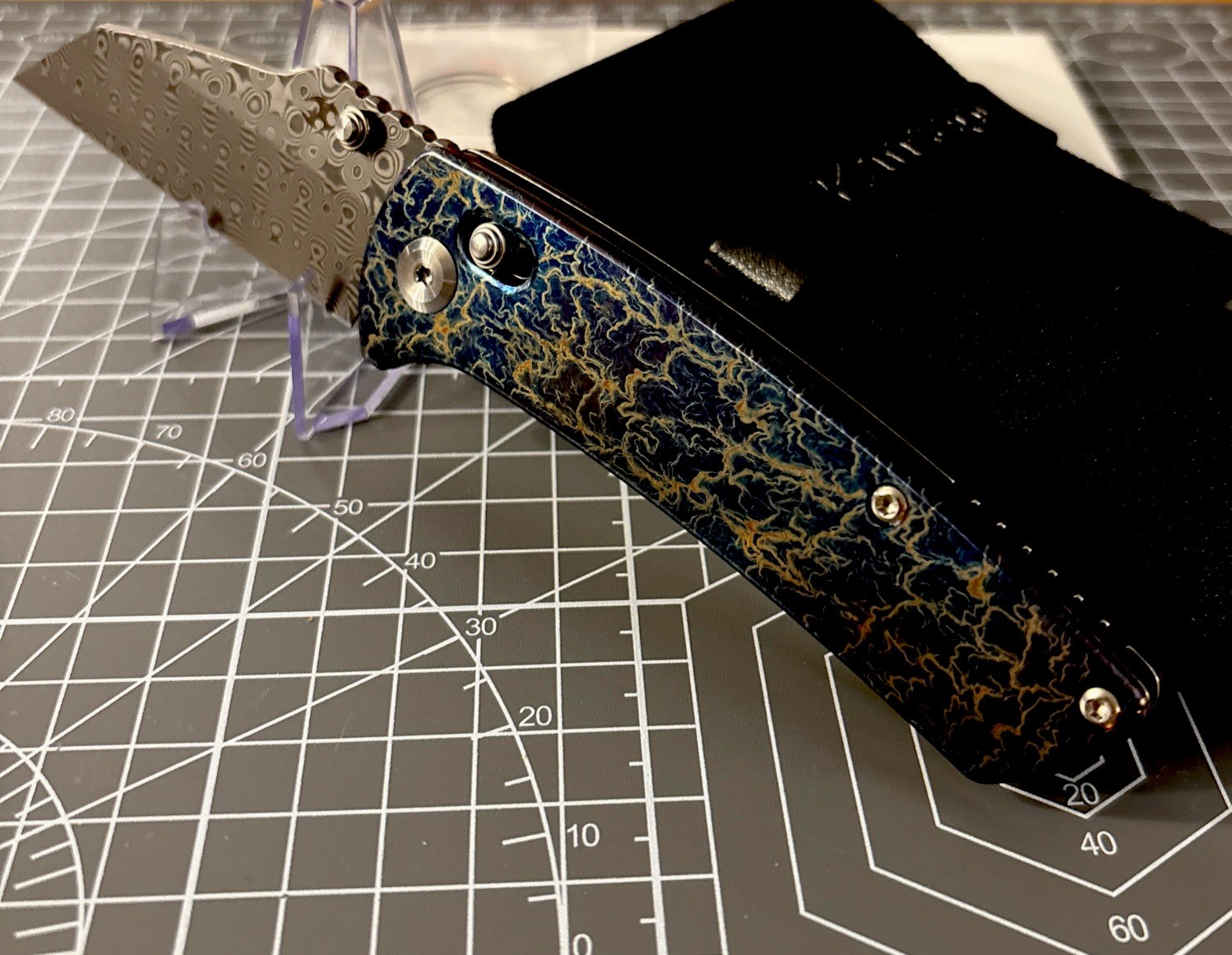 Kansept Main Street Damascus/Titanium Lightning Wharncliffe Crossbar EDC BNIB