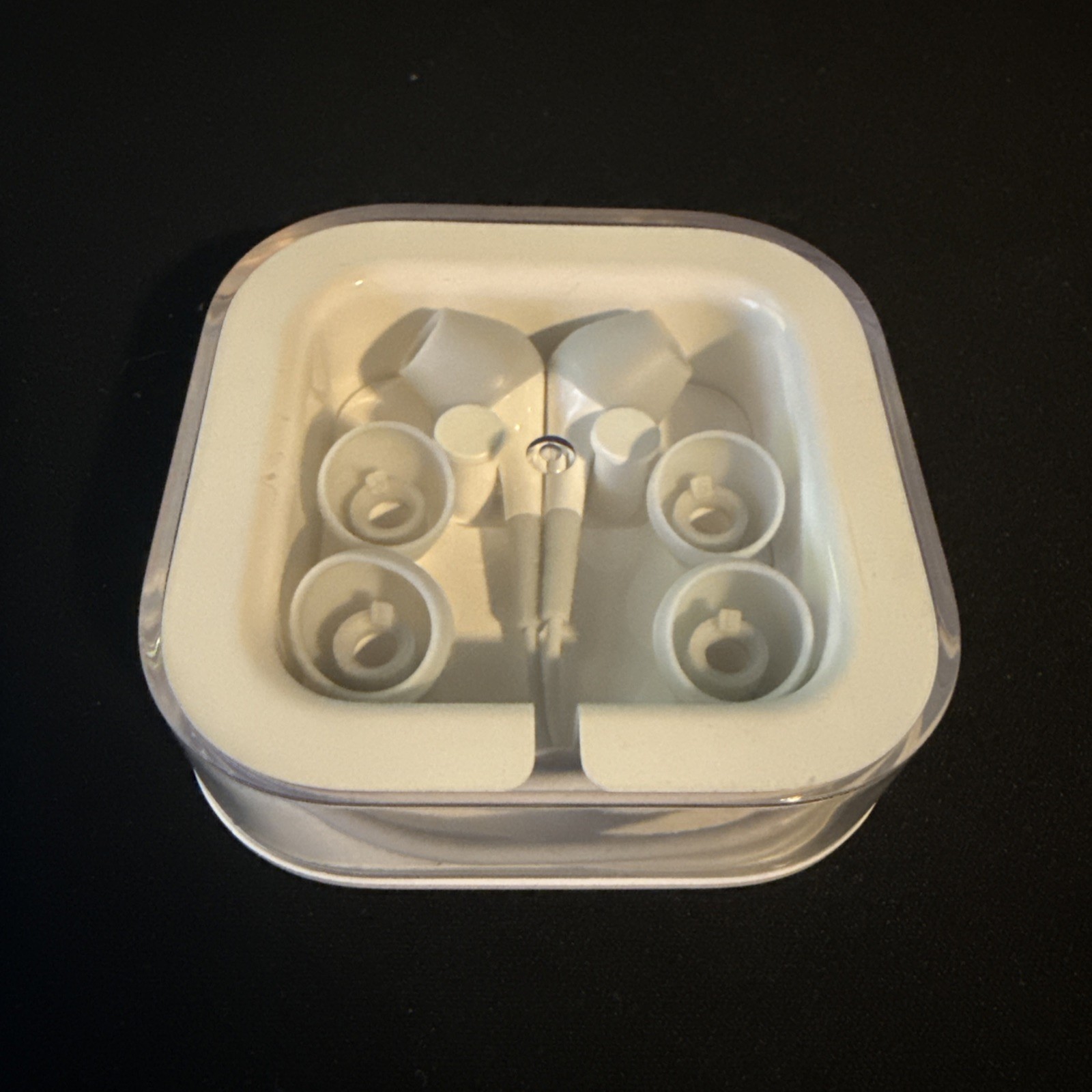 Vintage Apple iPod In-Ear Bud Headphones Earphones (M9394G/A) 3.5mm Jack 2004