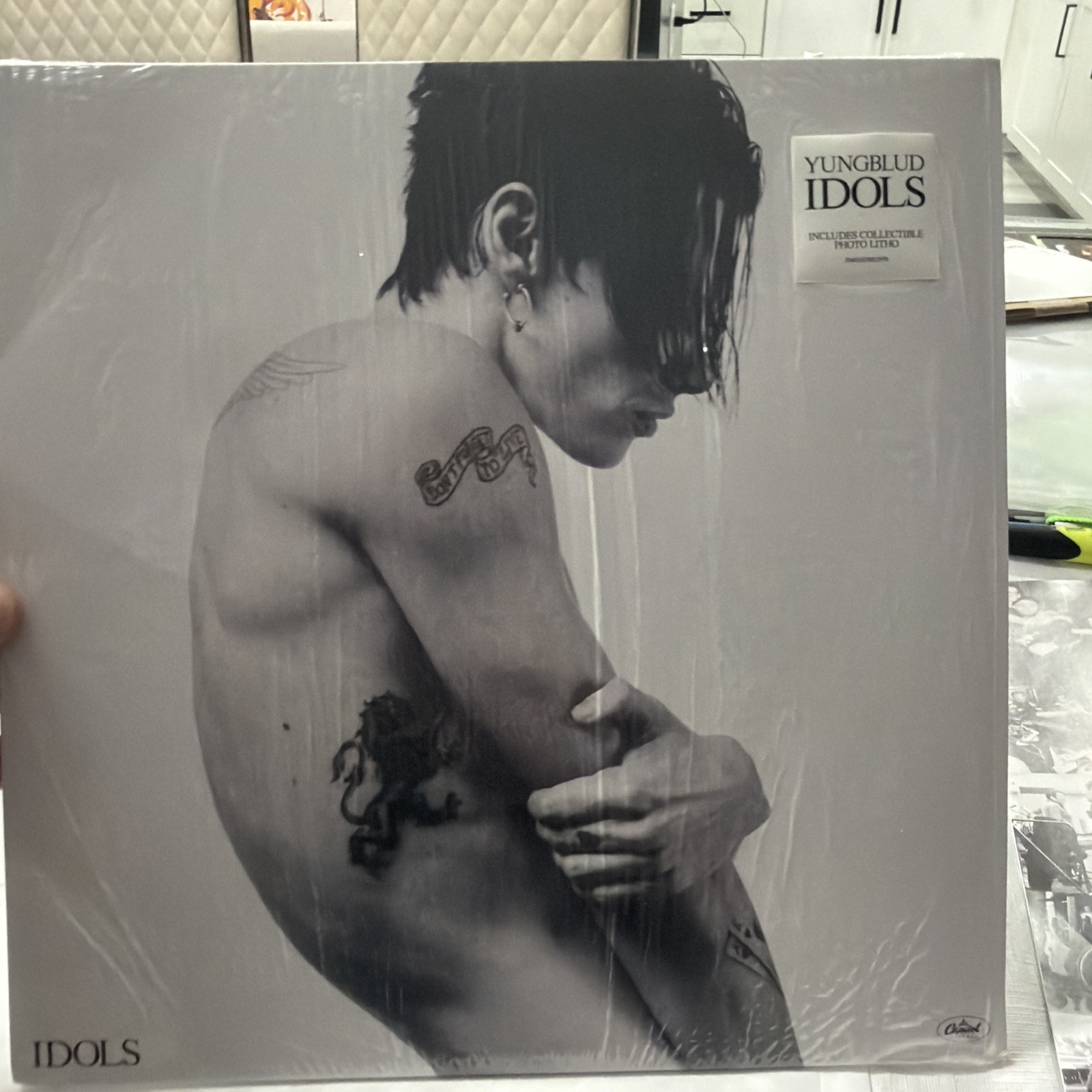 Yungblud - Idols [Played Once Excellent Vinyl LP] w/ Collectible Litho, Lyrics