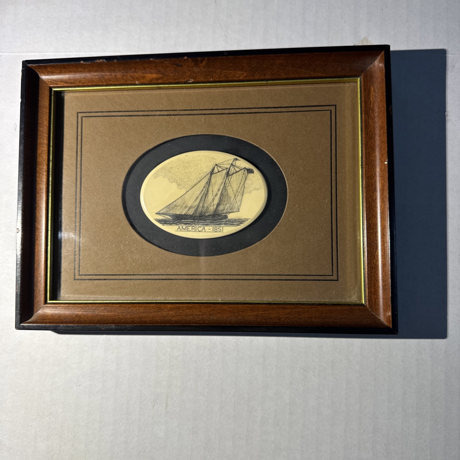 VINTAGE 70\'s American Scrimshaw By Stephen Barlow Oval Whaling Scene