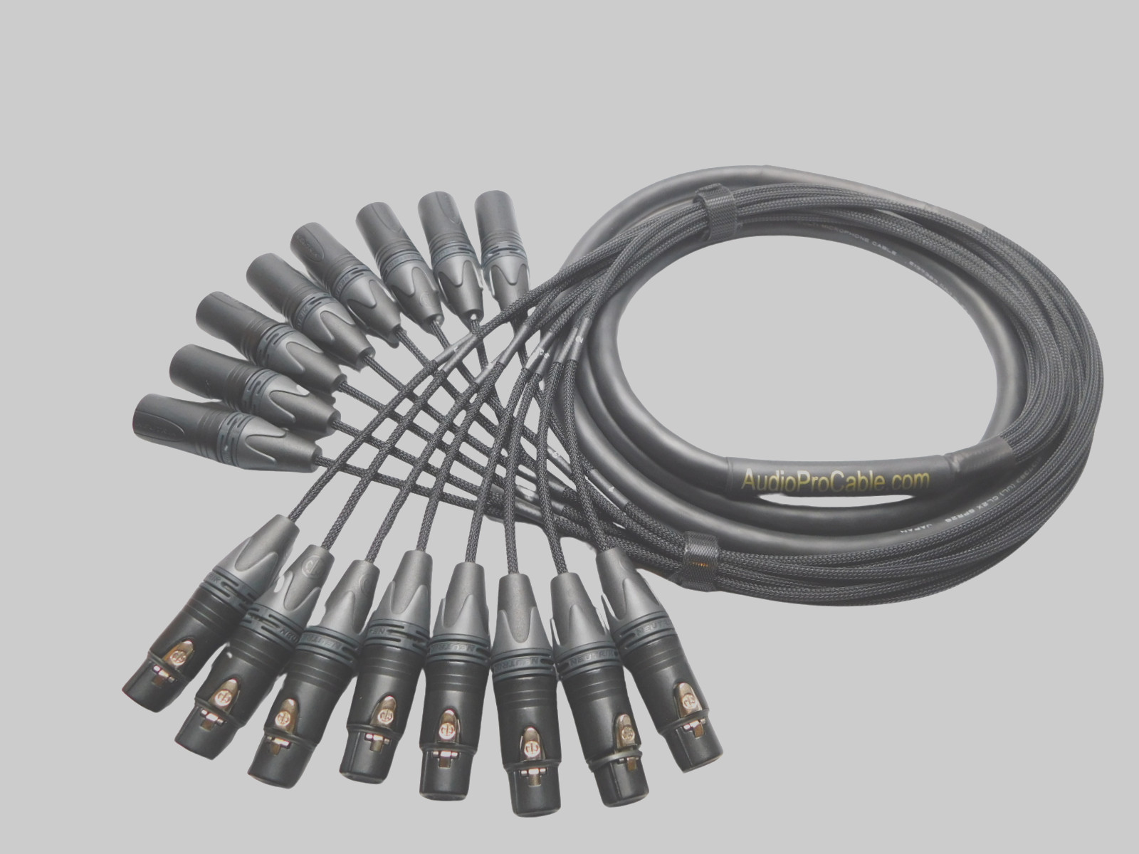 Mogami #2932 8 Channel Cable with Neutrik XLR-M to XLR-F Audio Snake 20 Ft.