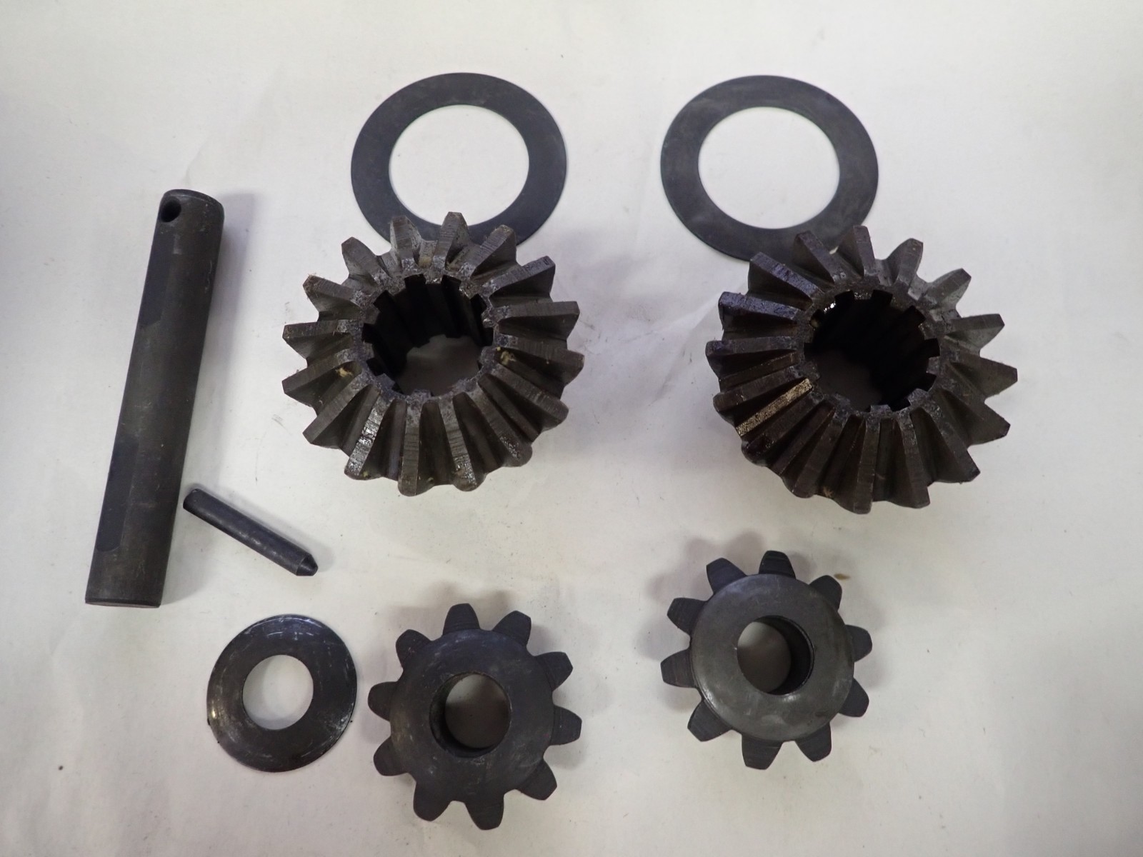 NOS Willys Jeep 1944 - 1973 Differential Gear Repair Kit A-6743 MB CJ3B CJ5 + NOS Willys Jeep 1944 - 1973 Differential Gear Repair Kit A-6743 MB CJ3B CJ5 +