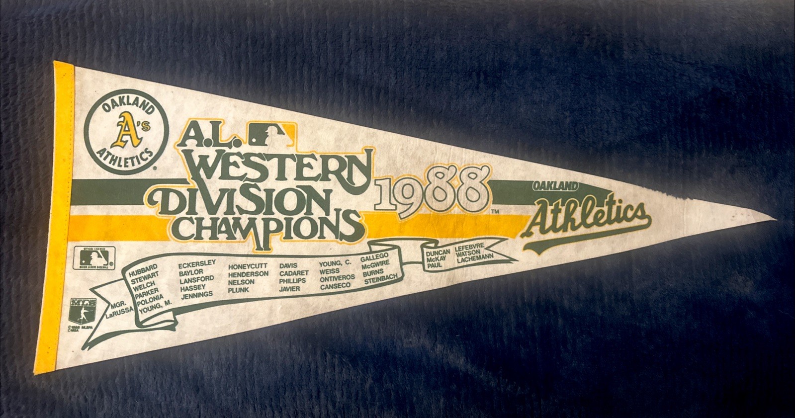 VTG. 1988 Oakland A's Athletics AL Western Division Champions OFFICIAL Pennant VTG. 1988 Oakland A's Athletics AL Western Division Champions OFFICIAL Pennant