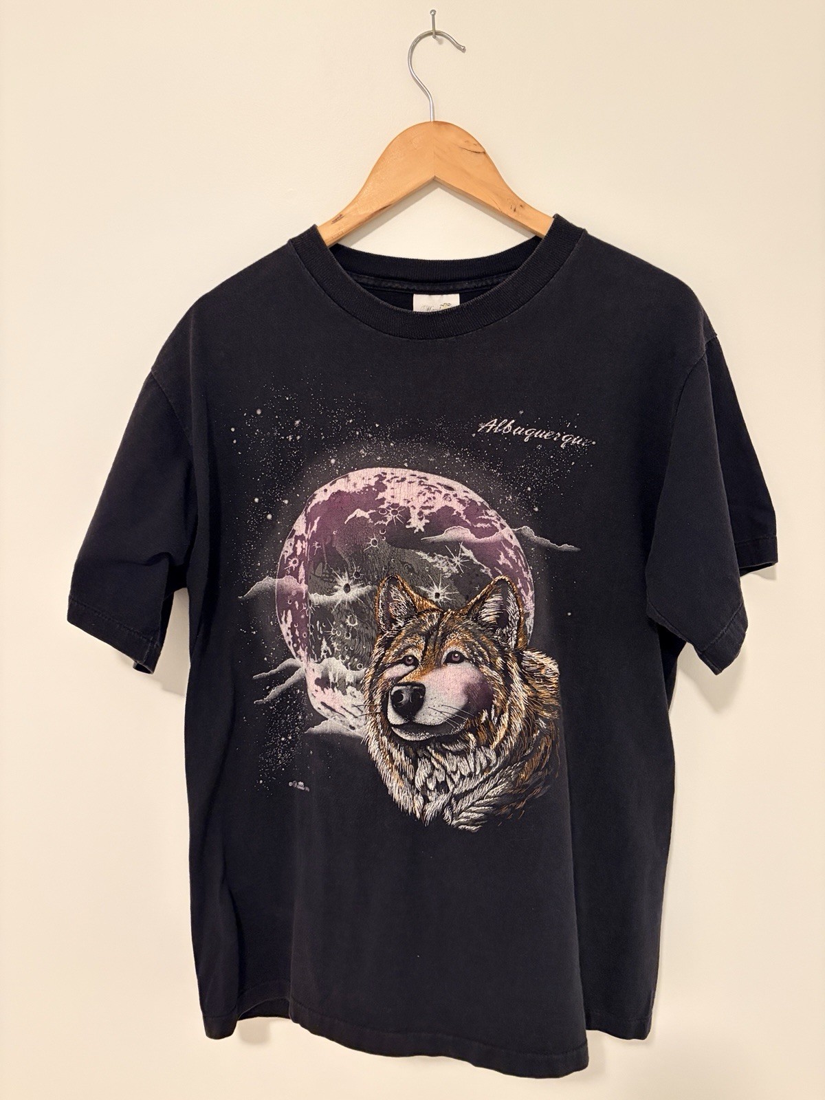 Vintage Wolf Albuquerque t-shirt In Black made in USA 100% cotton From 1994 Vintage Wolf Albuquerque t-shirt In Black made in USA 100% cotton From 1994