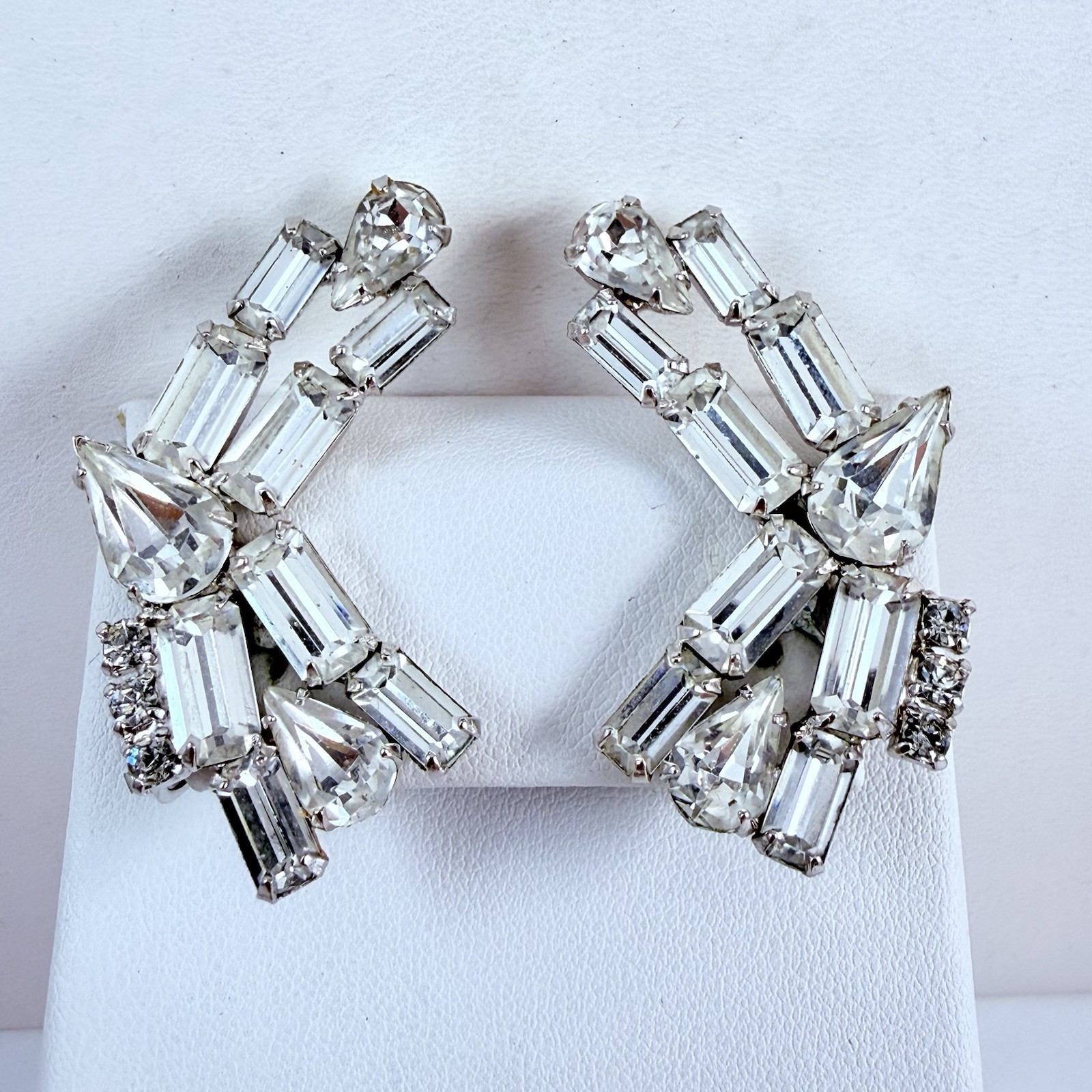 Vintage Sparkly Rhinestone Silver Tone Clip on Earrings MCM Vintage Sparkly Rhinestone Silver Tone Clip on Earrings MCM