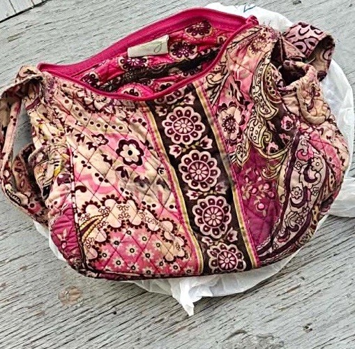 Vera Bradley Medium Shoulder Bag Pink Paisley Quilted Zip Closure Purse