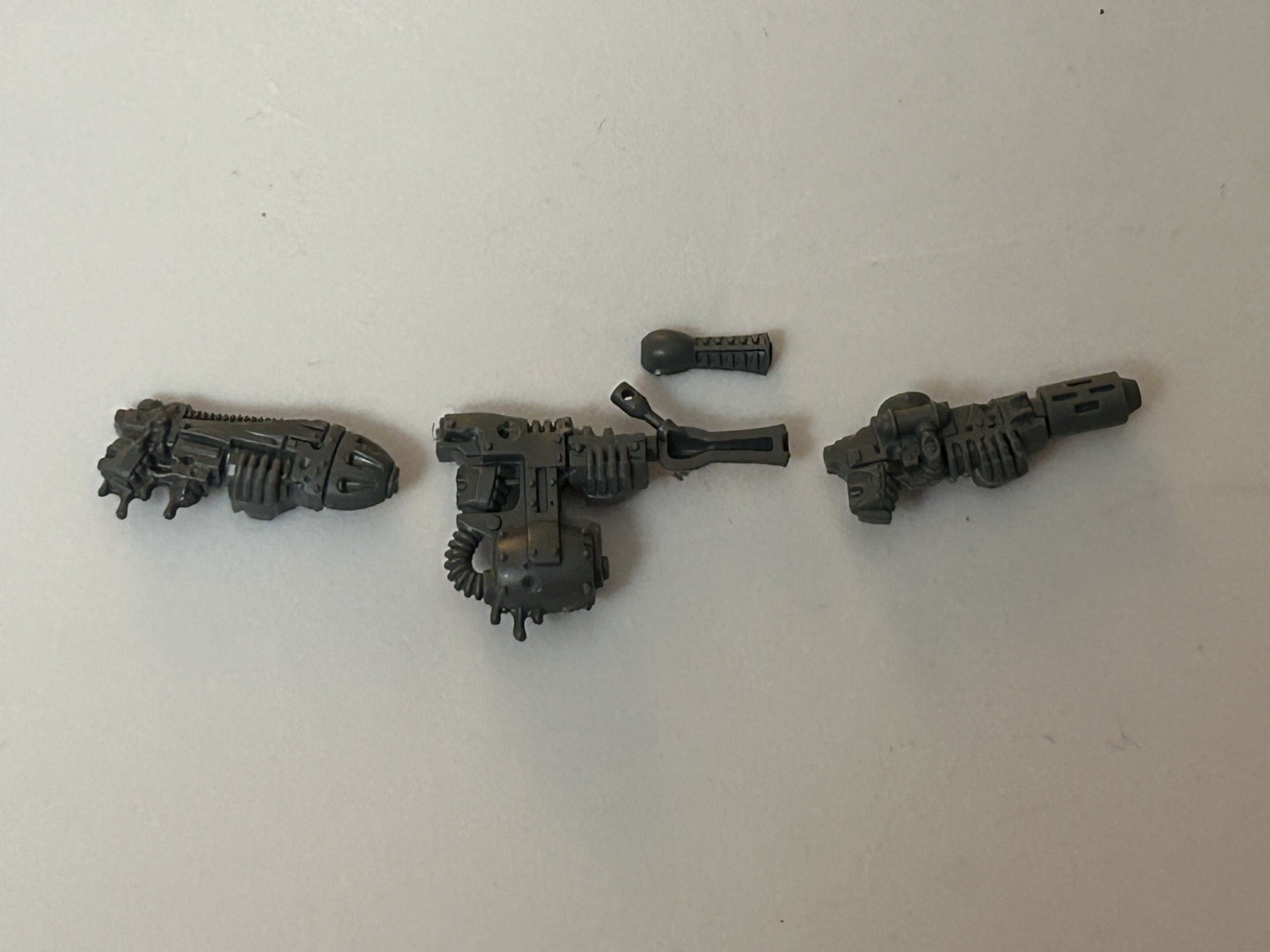Warhammer 40k Death Guard Plague Marines — PLASMA GUN, PLAGUE BELCHER, MELTAGUN Warhammer 40k Death Guard Plague Marines — PLASMA GUN, PLAGUE BELCHER, MELTAGUN