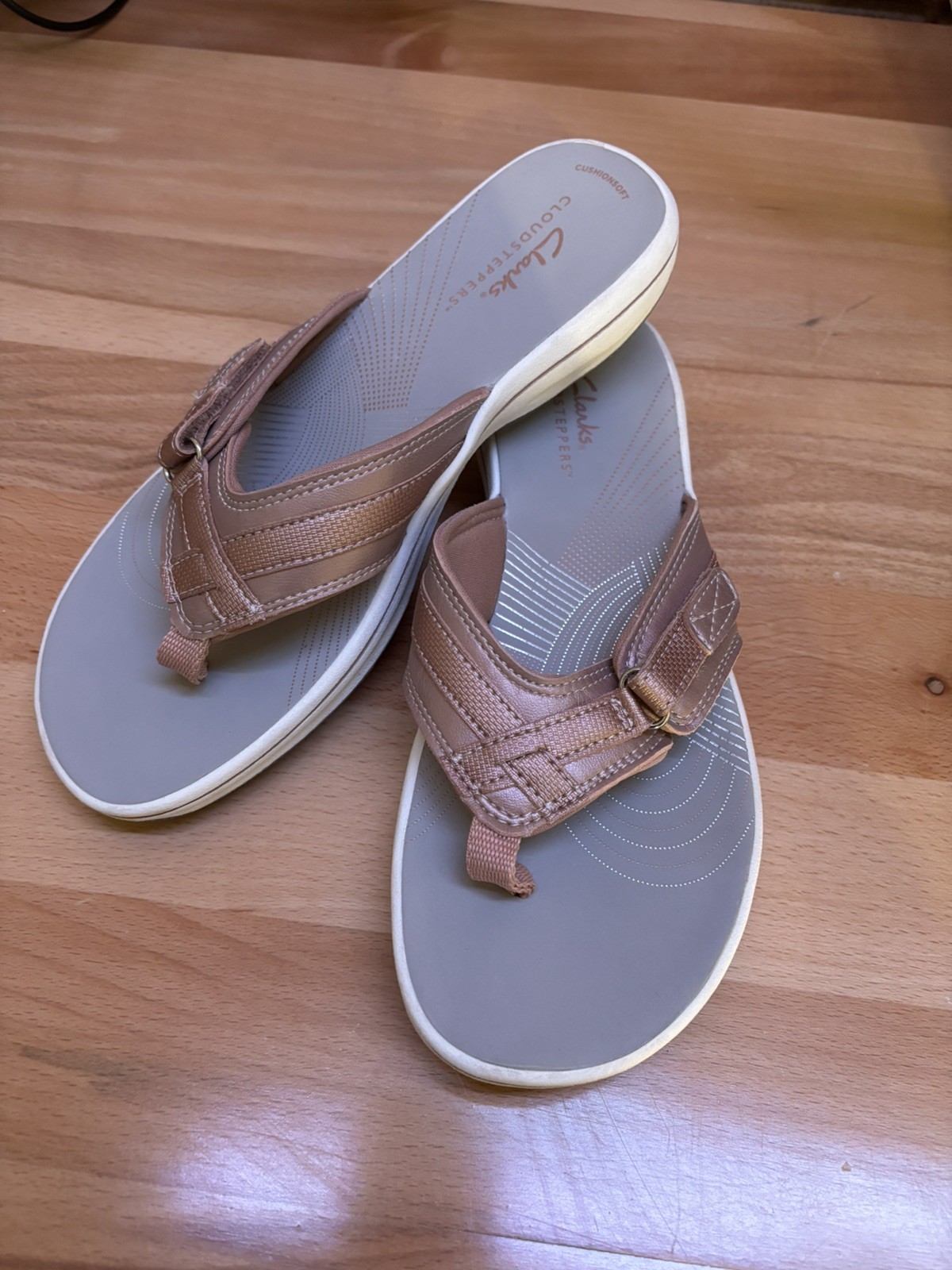 Clarks Cloudsteppers Sandals Womens 8 Breeze Sea Rose Gold Cushion Soft