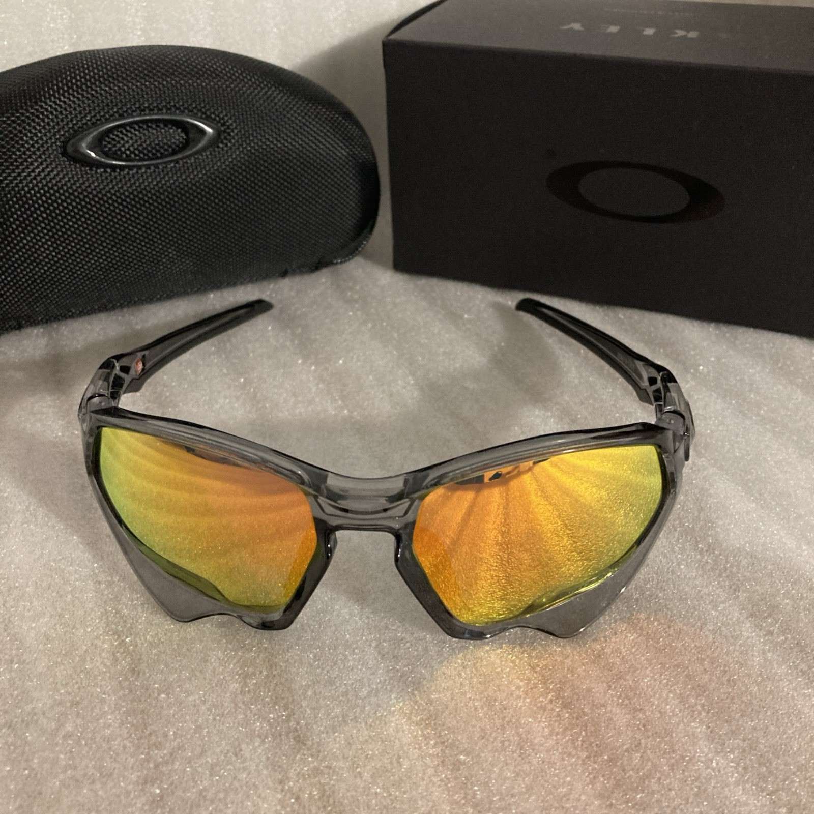 oakley plazma sunglasses prizm lenses Gray frame Polarized 9019 New With Case oakley plazma sunglasses prizm lenses Gray frame Polarized 9019 New With Case
