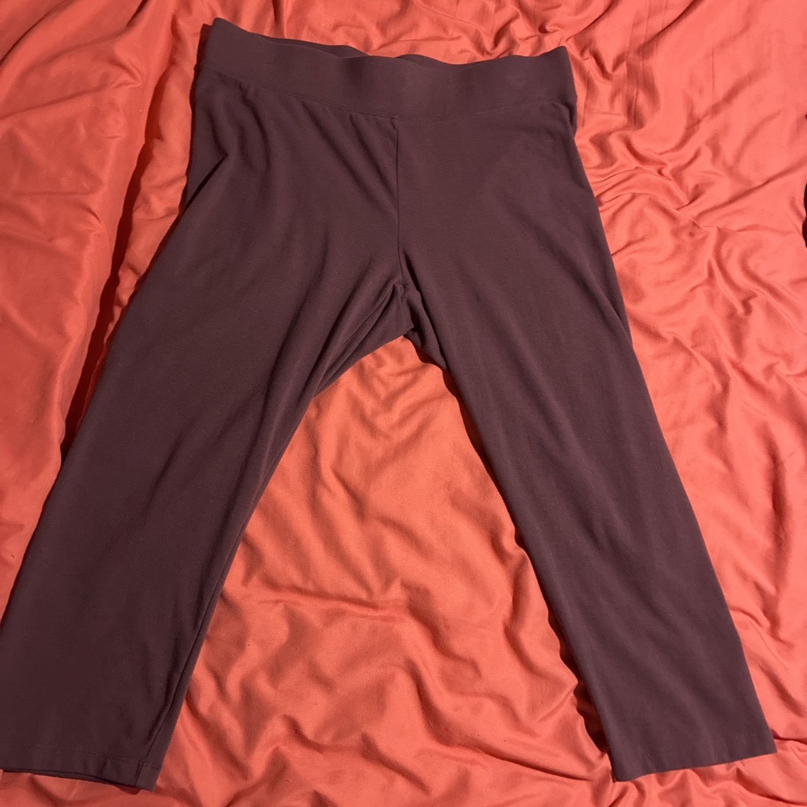 NWOT Sonoma Cropped Legging Women\'s Size M Burgundy Goods For Life Elastic Waist