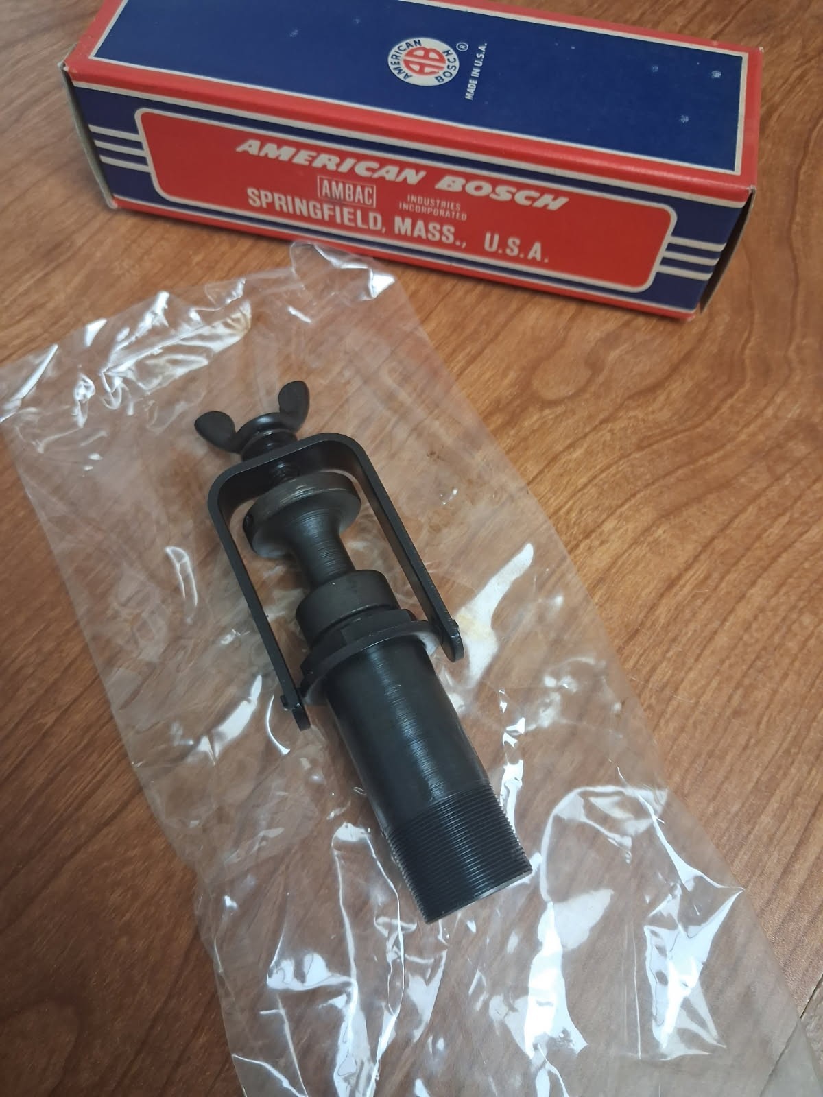 NOS FUEL PRIMER PUMP MACK 312SB18 American Bosch Ambac 680391C91
