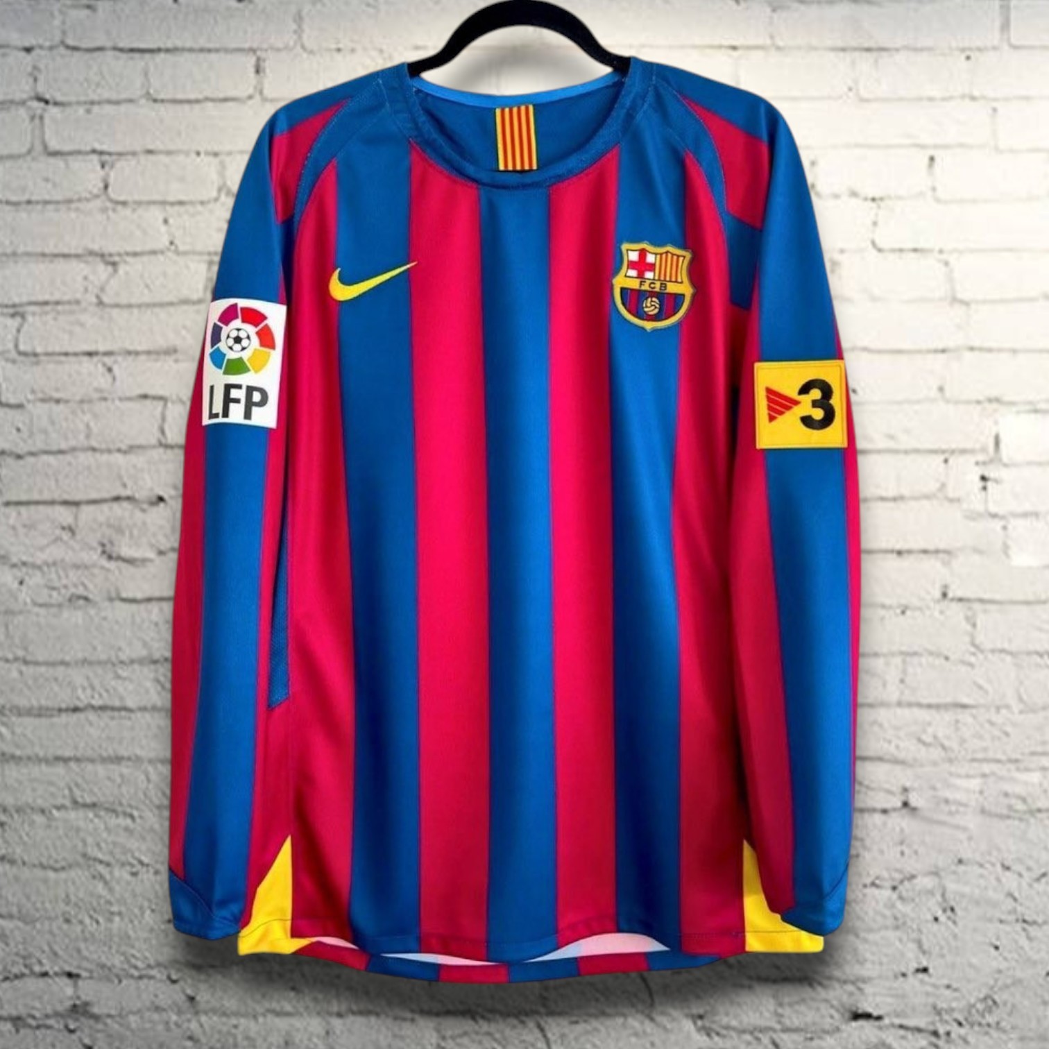 FC Barcelona Jersey 2005/2006 Home Long Retro Soccer Jersey-RONALDINHO #10 FC Barcelona Jersey 2005/2006 Home Long Retro Soccer Jersey-RONALDINHO #10