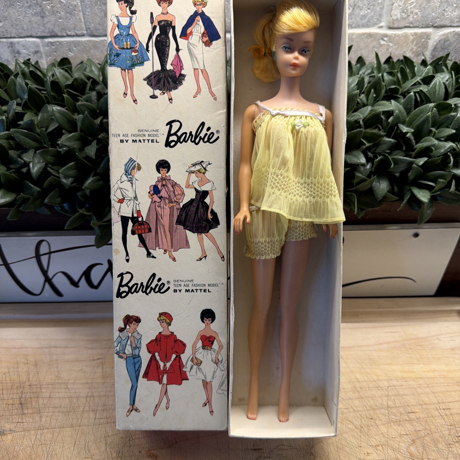 Vintage Barbie Ponytail #850 Blonde Yellow Pajamas Original Box Mattel