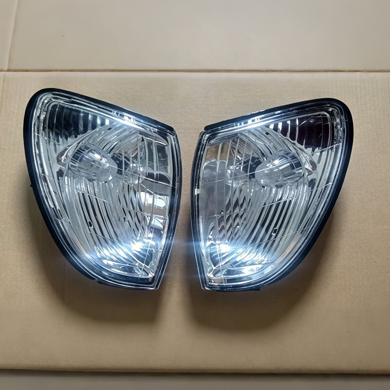 1Pair Side Marker Lamp Corner Lights Parking Turn Signals For Lexus LX470 98-07