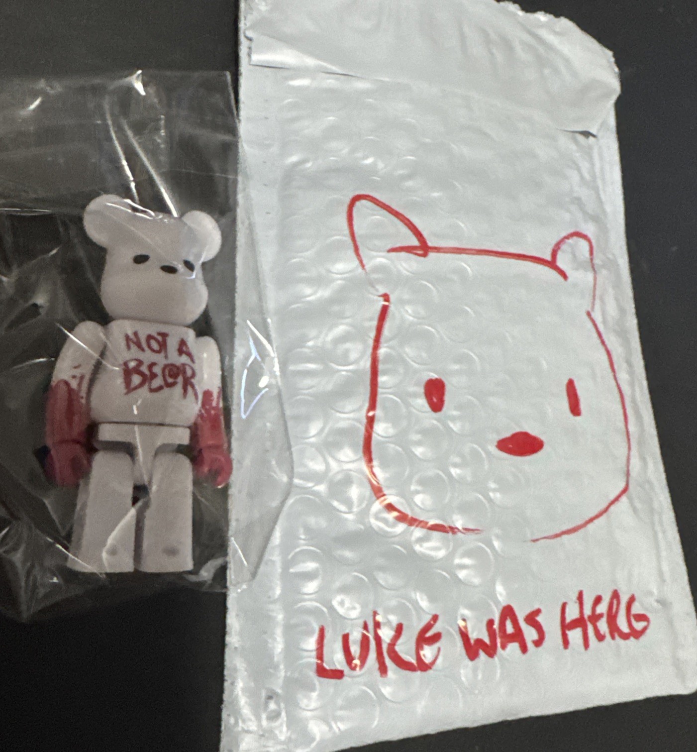 Luke Chueh 100% Be@rbrick Medicom Toy DesignerCon DCon Bearbrick Figure Signed