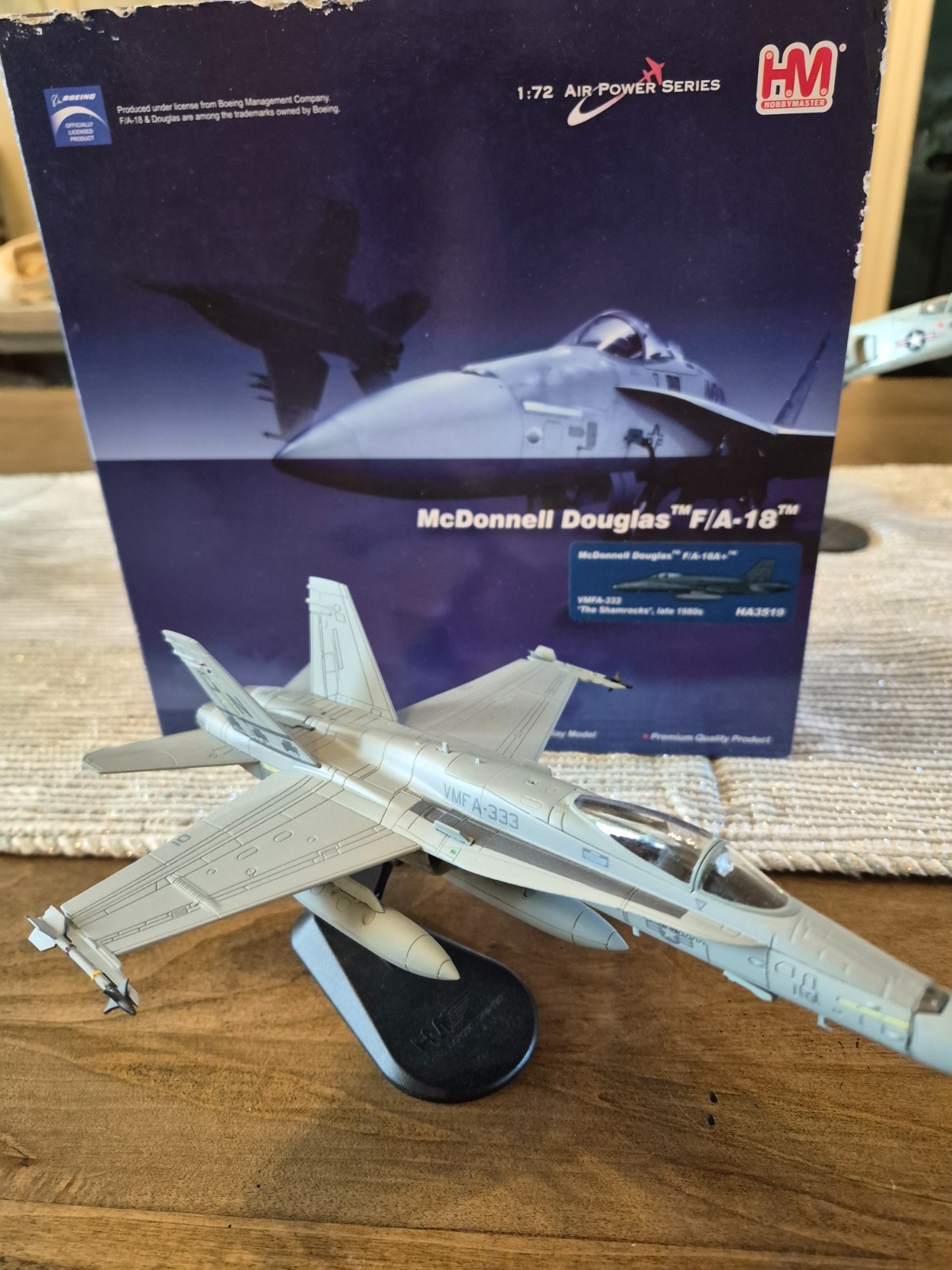 1/72 scale McDonnell Douglas US Marines VMFA-333 Shamrocks Hobby Master Diecast 1/72 scale McDonnell Douglas US Marines VMFA-333 Shamrocks Hobby Master Diecast