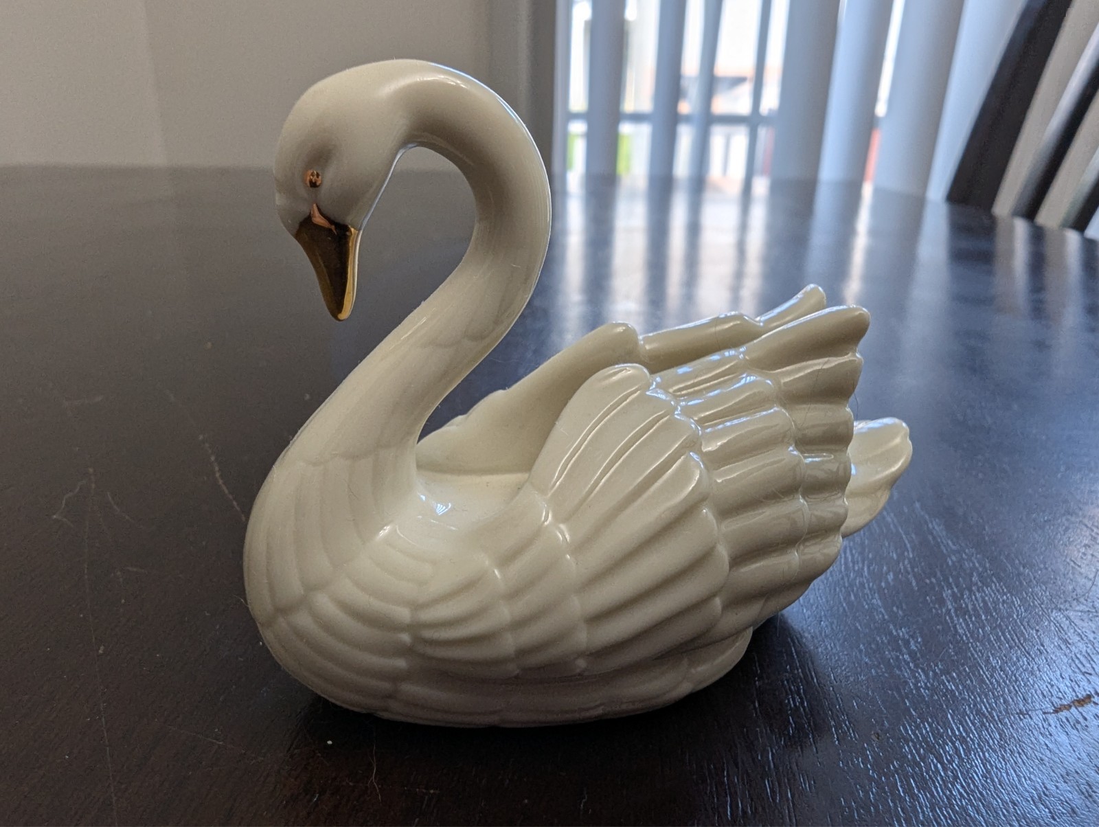 Vintage Lenox Swan Figurine 24kt Accents Wedding Bridal Cake Topper Card Holder Vintage Lenox Swan Figurine 24kt Accents Wedding Bridal Cake Topper Card Holder