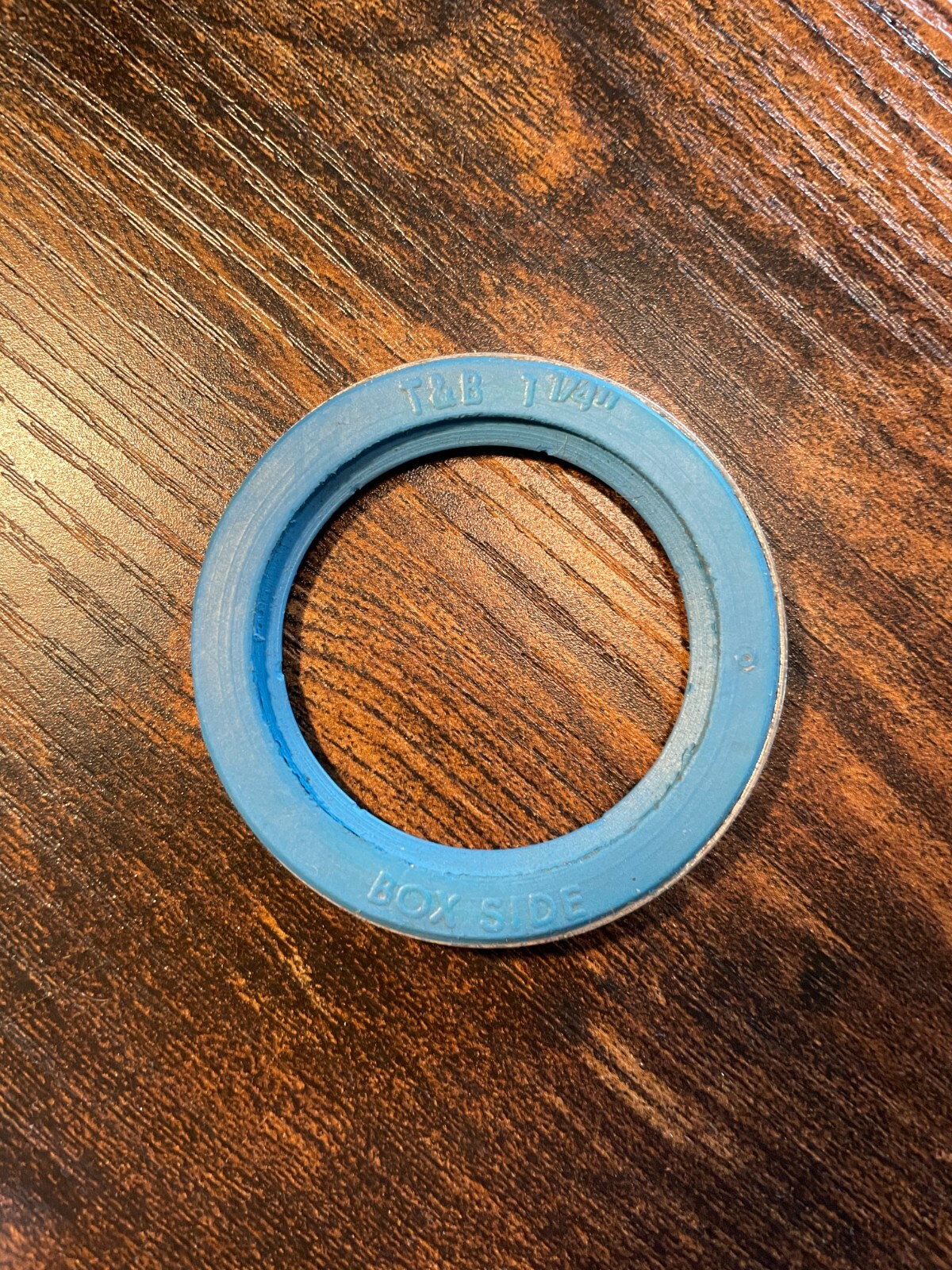 T&B 1-1/4 in. D Rubber/Steel Electrical Sealing Rings For Rigid/IMC 1 pc T&B 1-1/4 in. D Rubber/Steel Electrical Sealing Rings For Rigid/IMC 1 pc