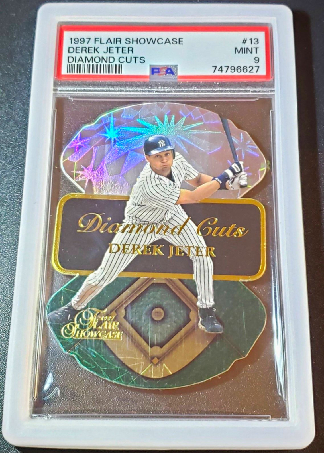 DEREK JETER 1997 FLAIR SHOWCASE DIAMOND CUTS INSERT PSA 9💎 N.Y YANKEES 🔥 RARE DEREK JETER 1997 FLAIR SHOWCASE DIAMOND CUTS INSERT PSA 9💎 N.Y YANKEES 🔥 RARE