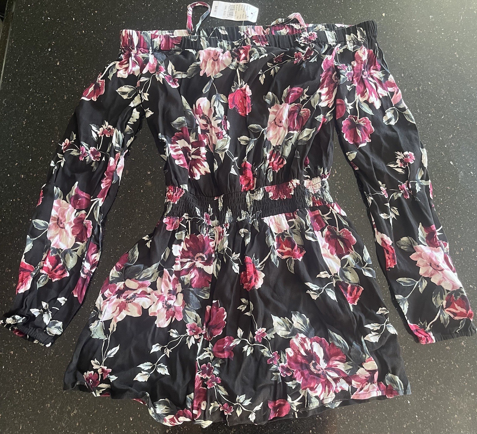 New With Tag LA Hearts by PacSun Women\'s Floral Romper Size Small