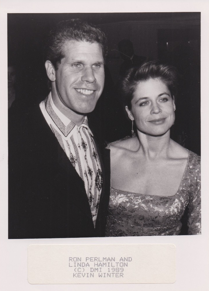 1989 Press Photo Ron Perlman and Linda Hamilton of \