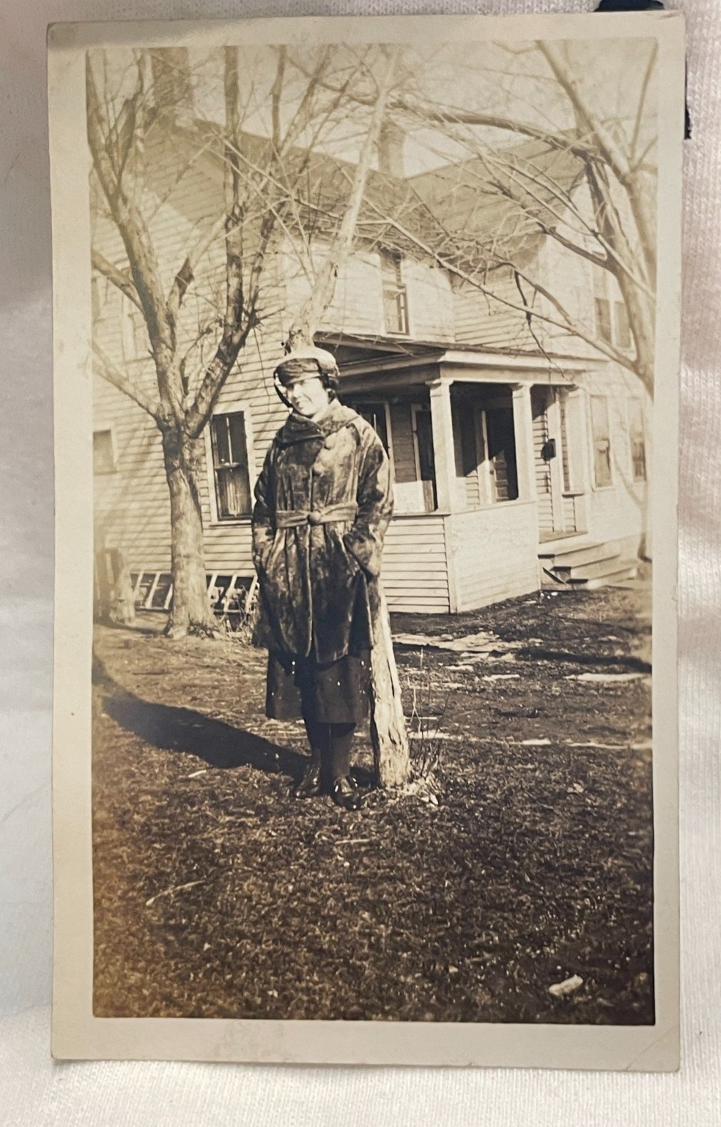 VTG Photo Fashion Fur Coat Cloche Hat House Waukegan IL McShane Estate 1920s