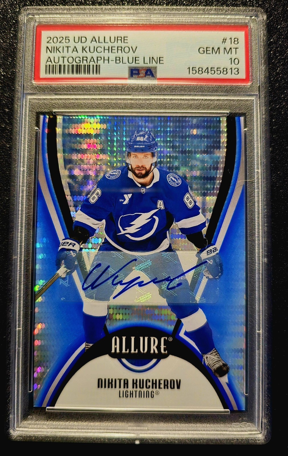 2025-26 Upper Deck Allure - Nikita Kucherov #18 Blue Line Autographs 13/35 2025-26 Upper Deck Allure - Nikita Kucherov #18 Blue Line Autographs 13/35